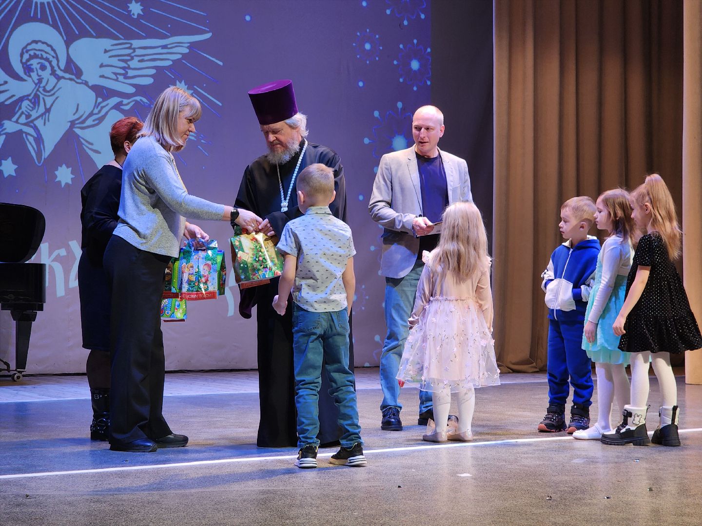 фрязино, творческий конкурс, рождество, детское творчество, награждение,