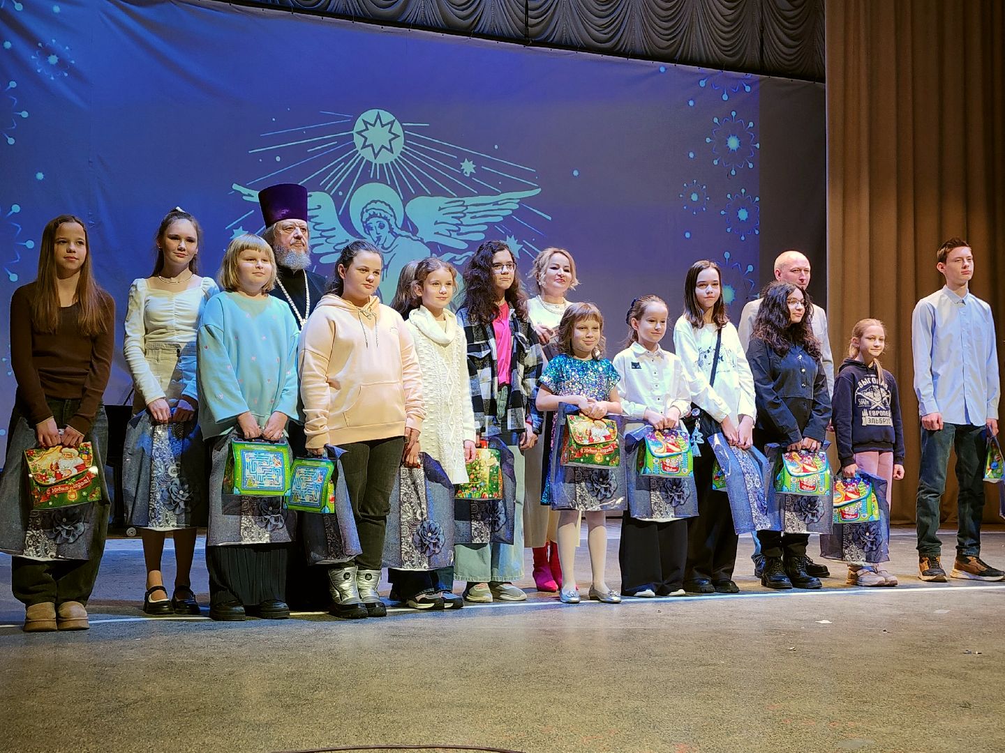 фрязино, творческий конкурс, рождество, детское творчество, награждение,