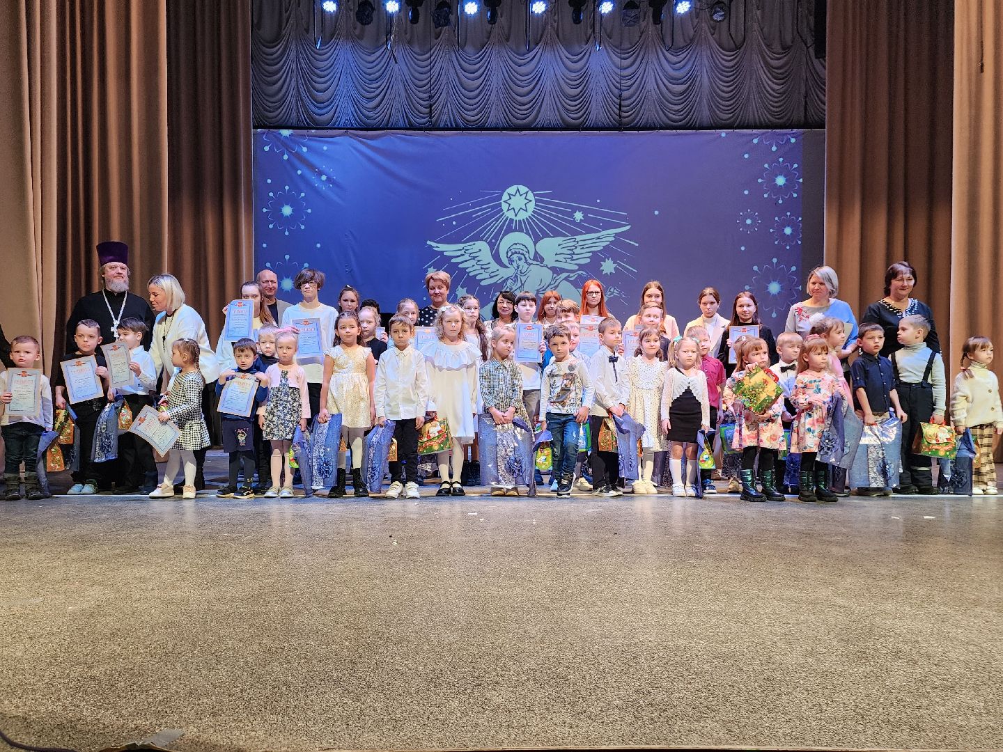 фрязино, творческий конкурс, рождество, детское творчество, награждение,