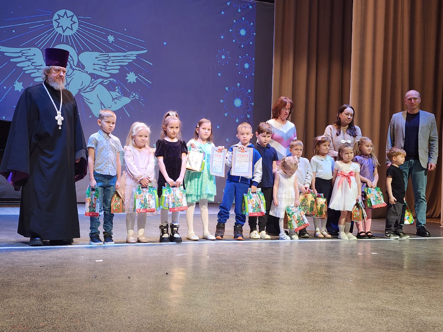 фрязино, творческий конкурс, рождество, детское творчество, награждение,