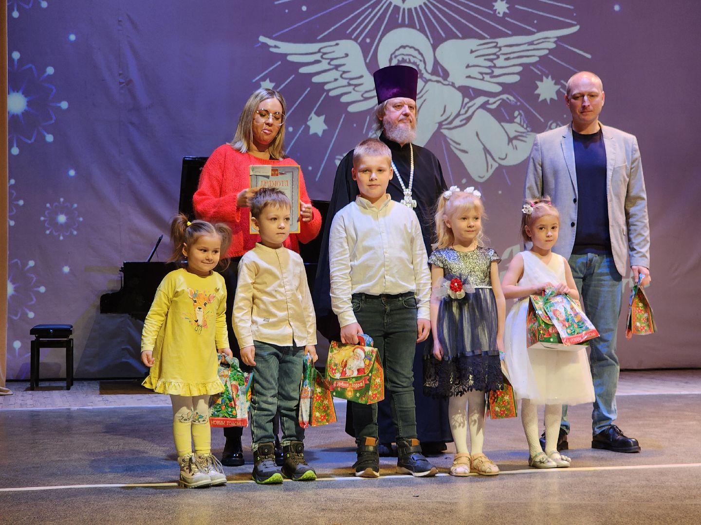 фрязино, творческий конкурс, рождество, детское творчество, награждение,