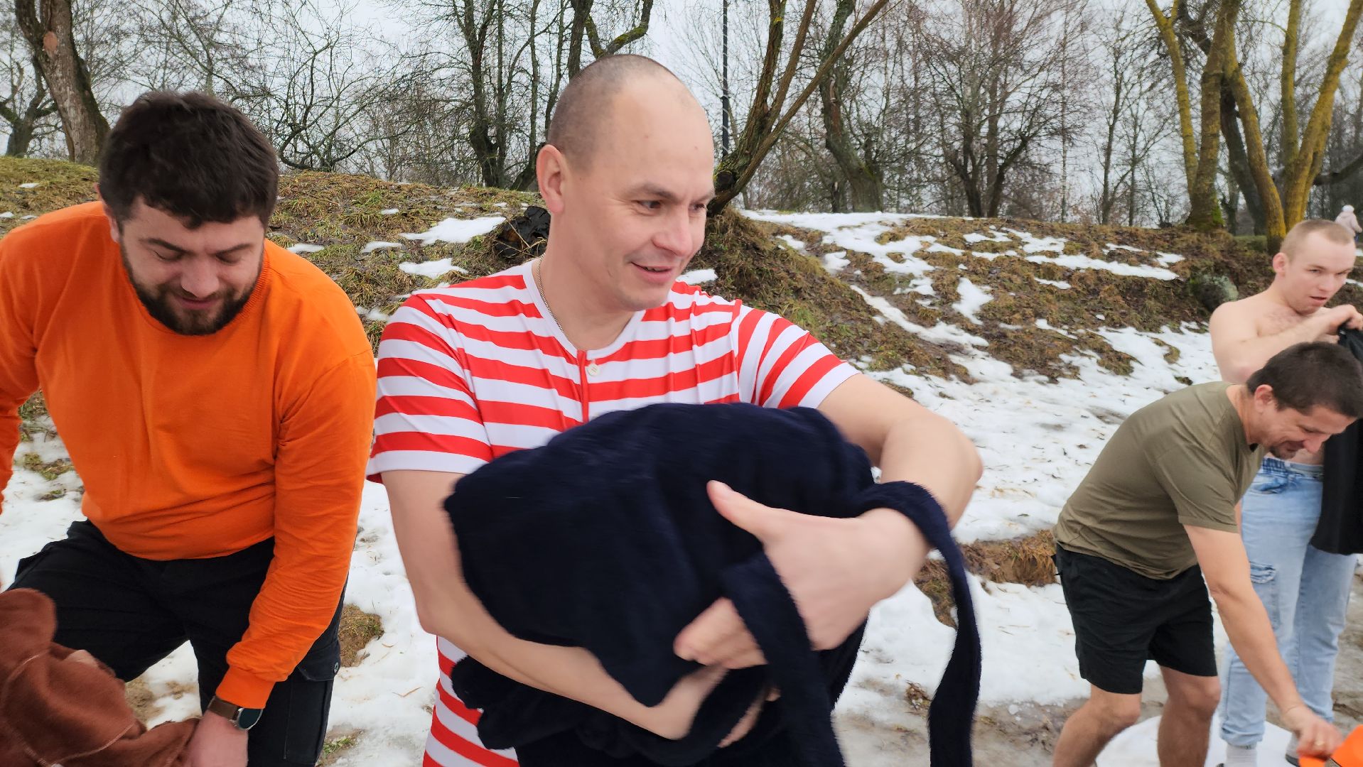 моржевание, крещенские купания, руза, рузская больница, рузский городской округ, московская область, подмосковье, вертикалки,