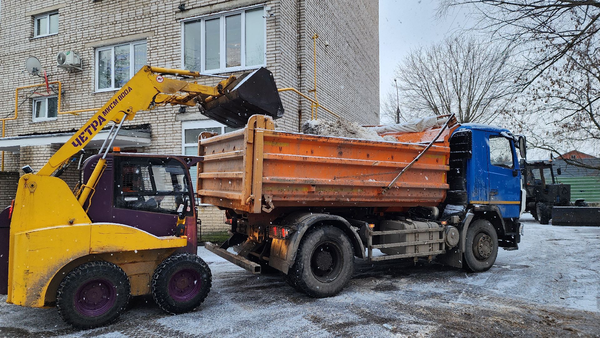уборка снега, благоустройство, истра, вывоз снега, вертикалки,