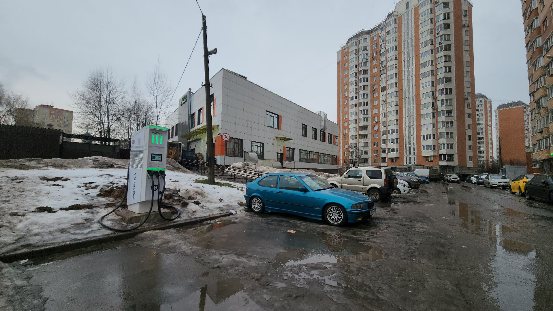 красногорск, вертикалки, электрозарядные станции,