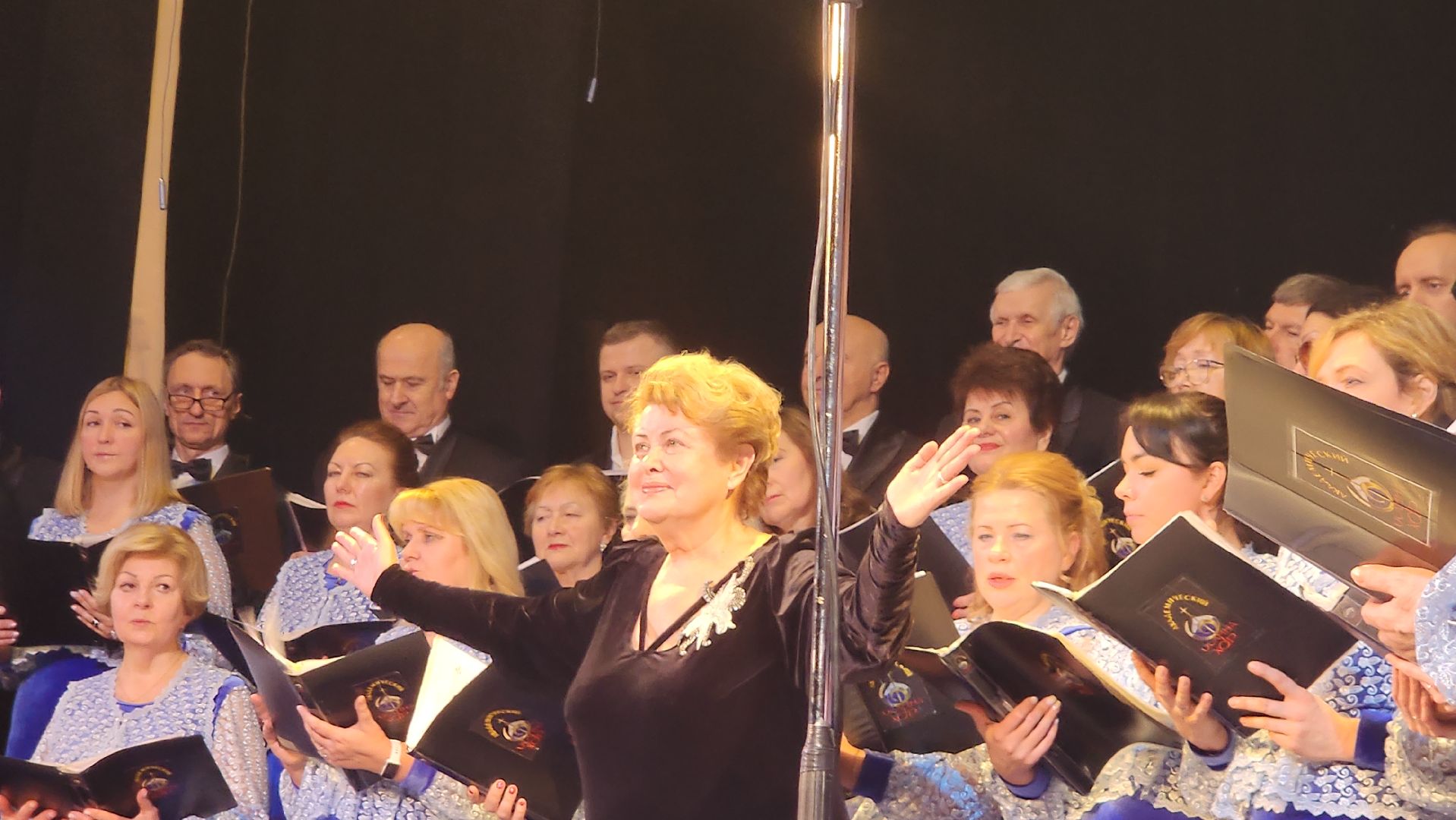 вертикалки, пушкино, концерт, хор, рождество христово, духовные песни, русские народные песни, эстрада, зрители, святки,