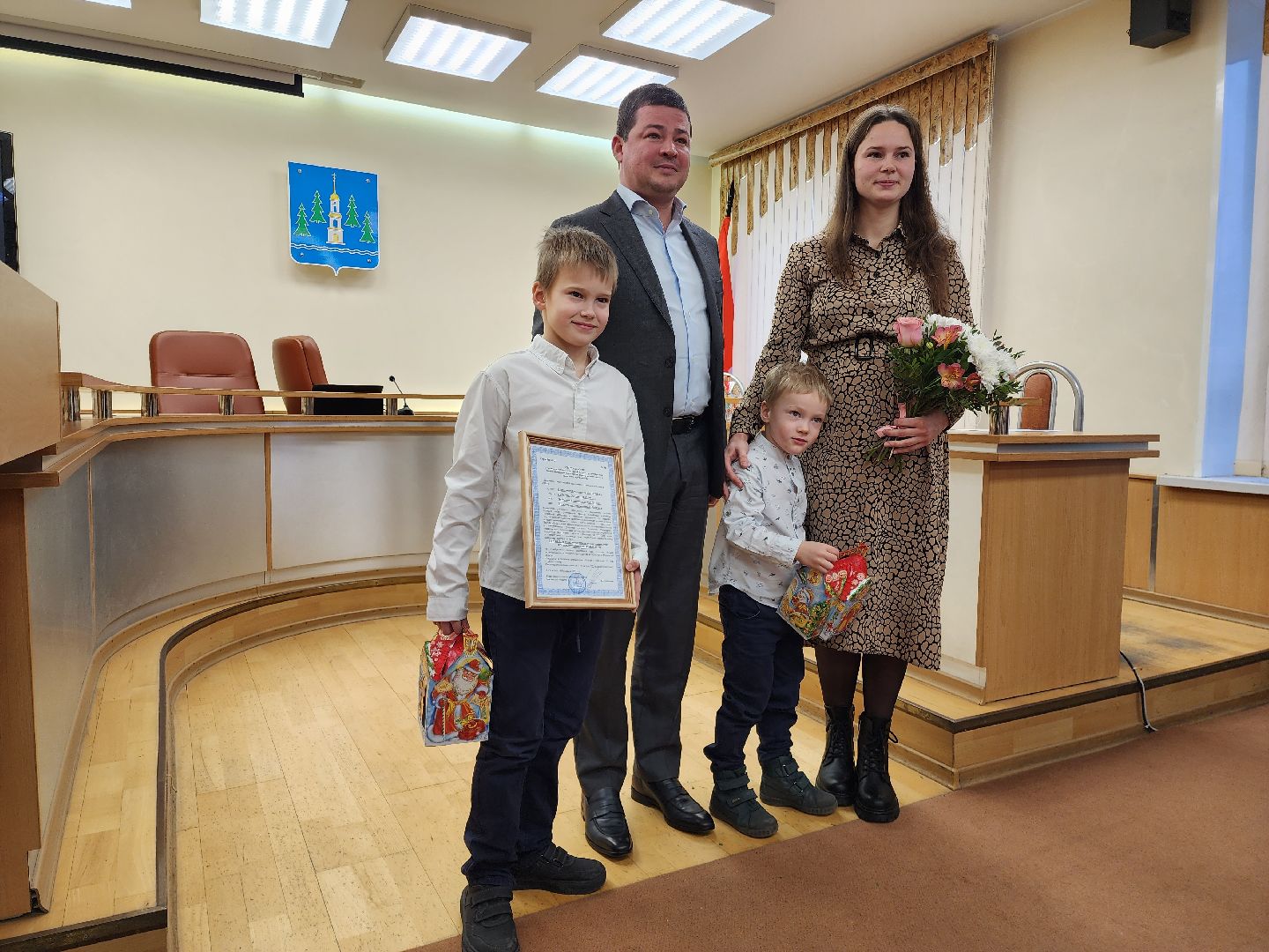 раменское, общество, поддержка молодых семей, вручение денежных сертификатов,