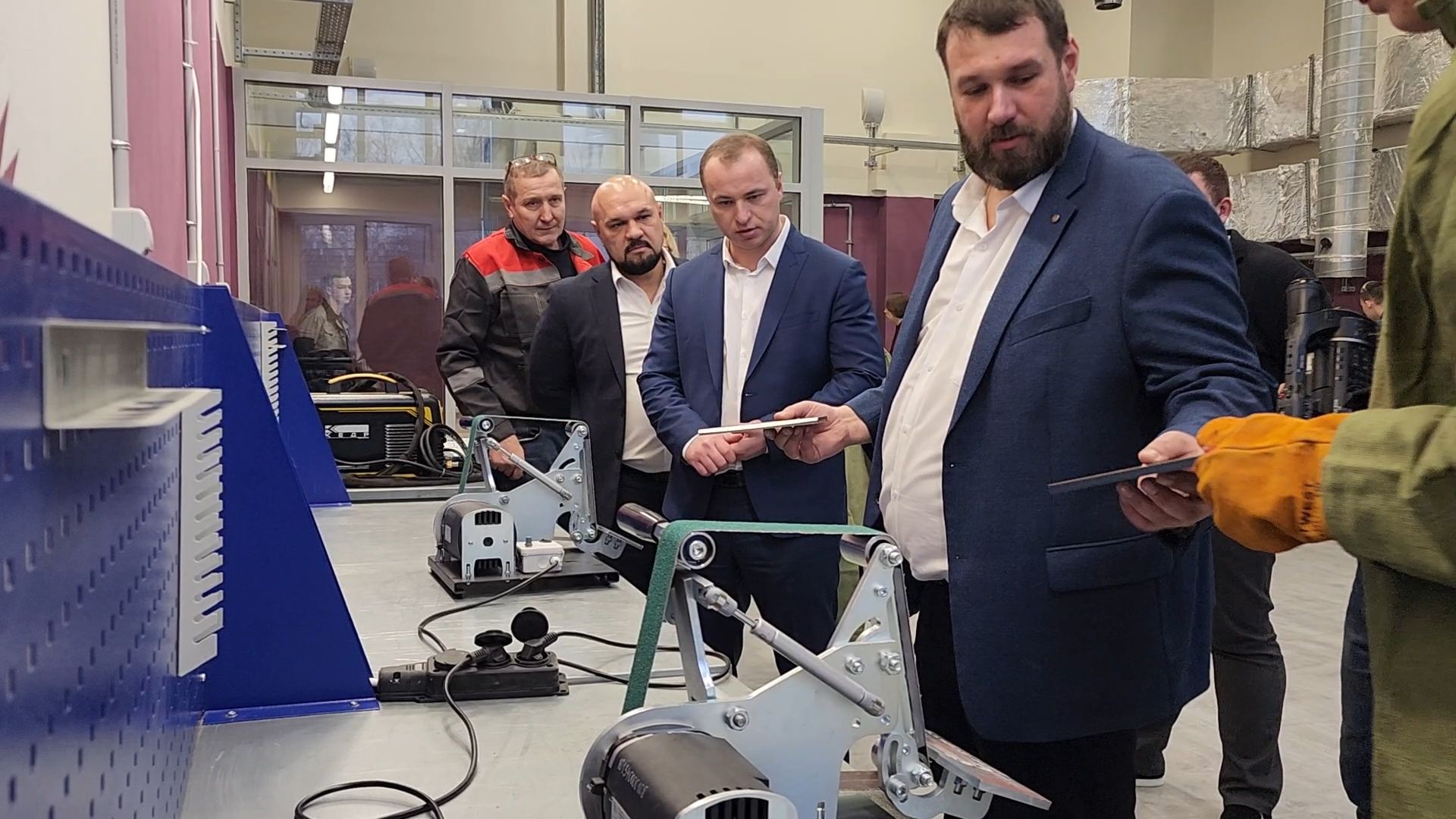 вертикалки, Бронницы, Открытие коруска колледжа после капремонта, Капремонт автомобильно-дорожного колледжа, Капремонт завершен, Вертикалка,