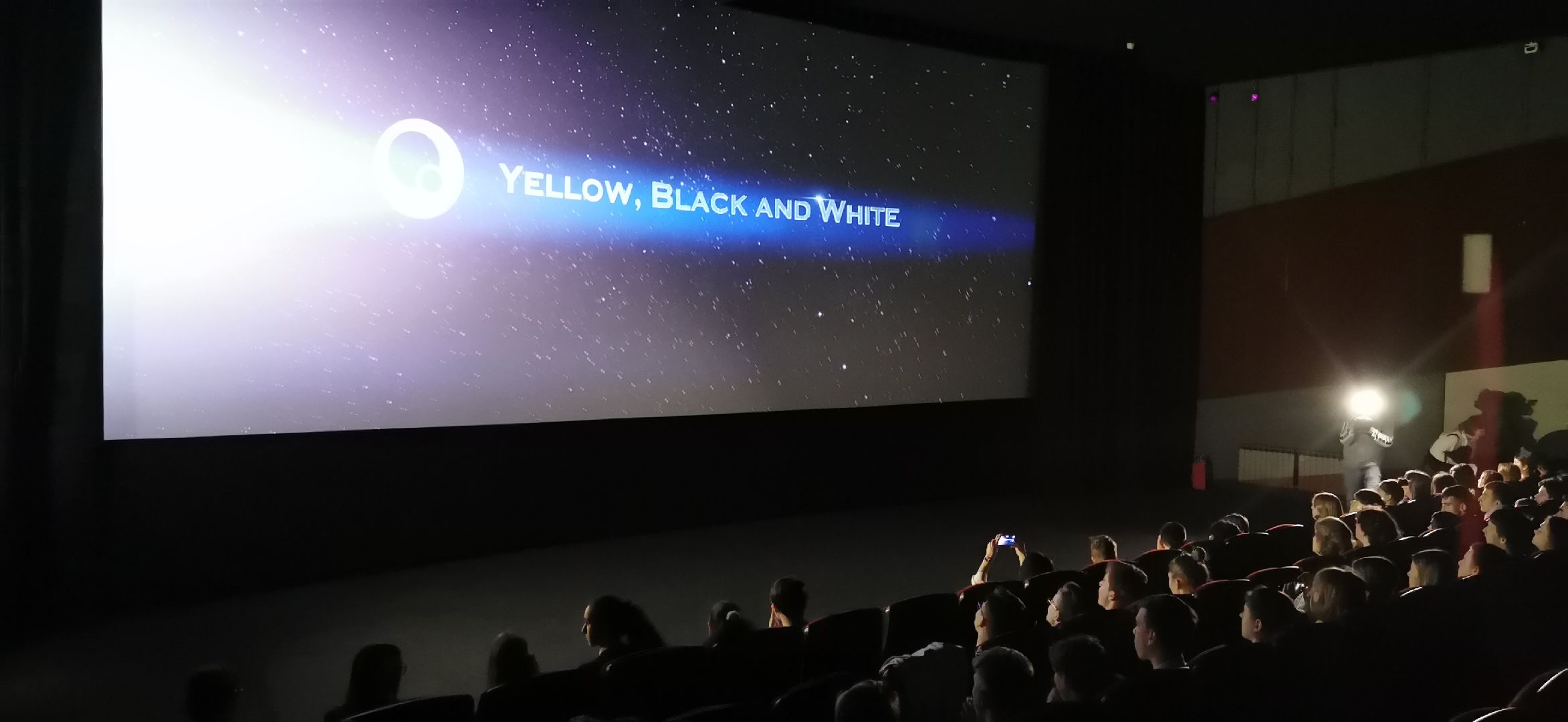 школьники, кинотеатр, культура