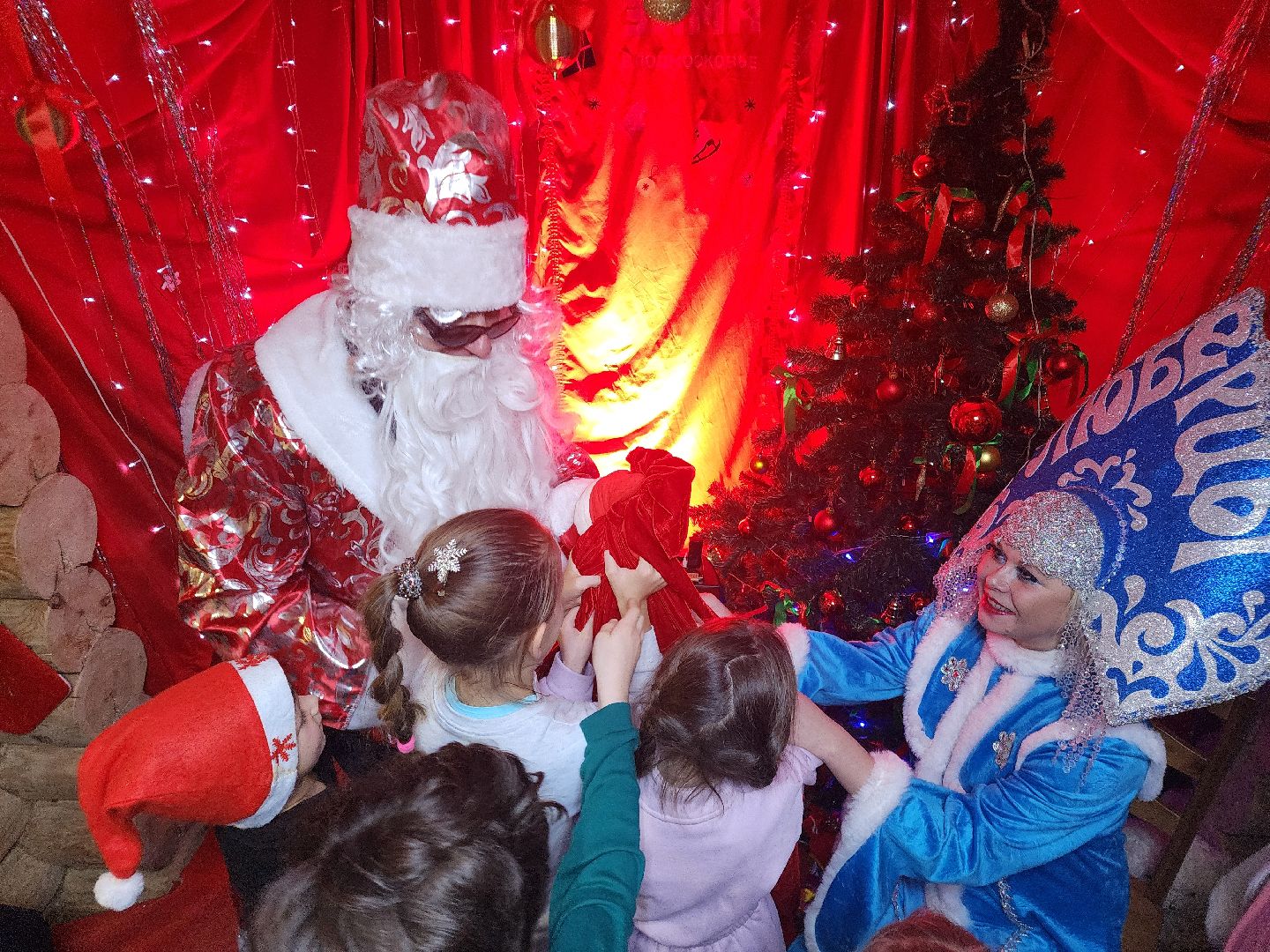 Новый год, Дед мороз, Снегурочка, Праздник, наташинский парк, зима в подмосковье,