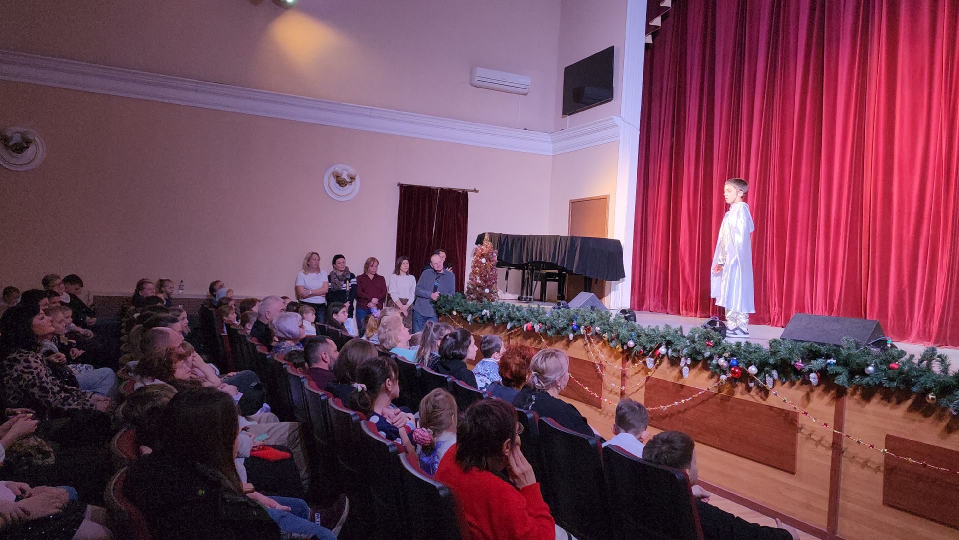 вертикалки, пушкино, рождество христово, спектакль, театральная студия, троицкий храм, дети, рождественская сказка, рождественская елка, театральная постановка,