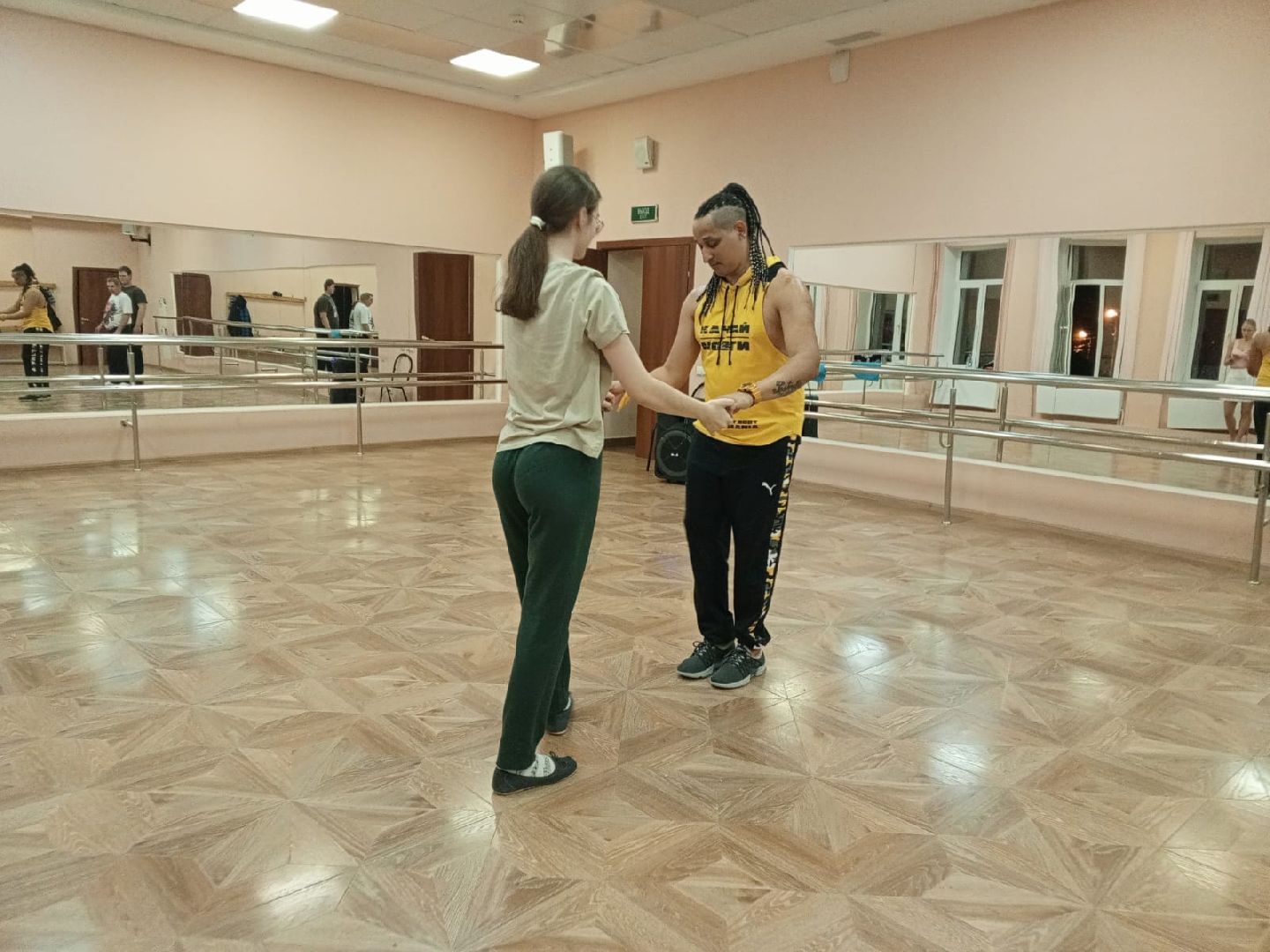 вертикалки, пушкинский, латиноамериканские танцы, мастер-класс, дом культуры, куба, певец, поселок, энергия, музыка,