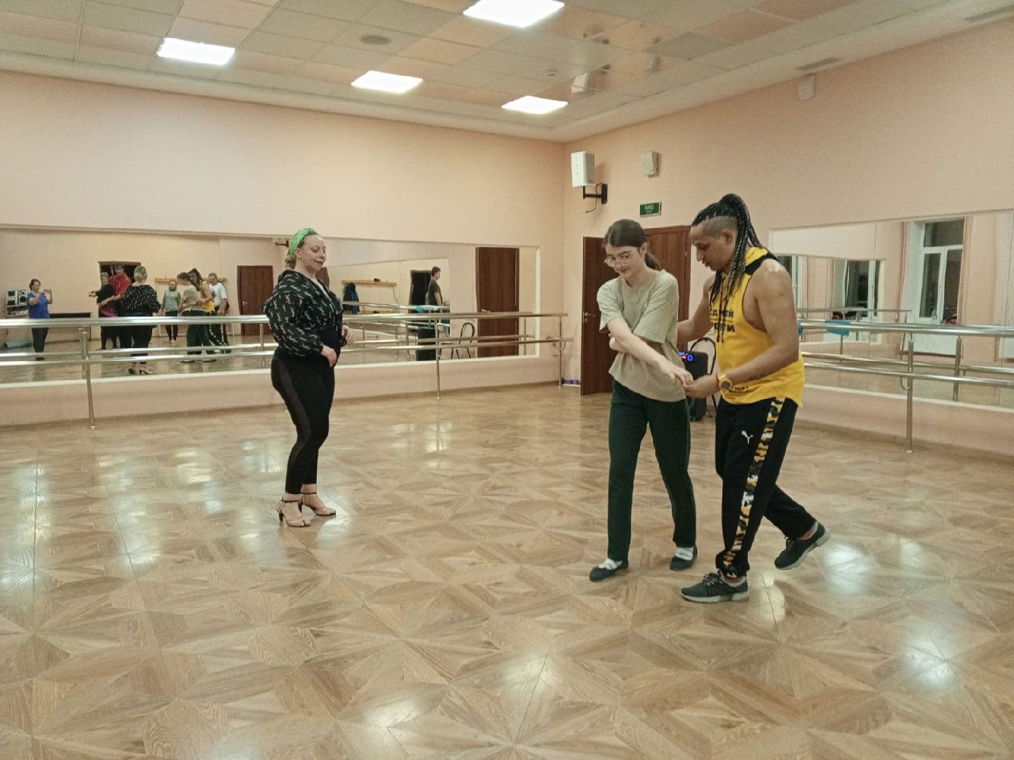 вертикалки, пушкинский, латиноамериканские танцы, мастер-класс, дом культуры, куба, певец, поселок, энергия, музыка,