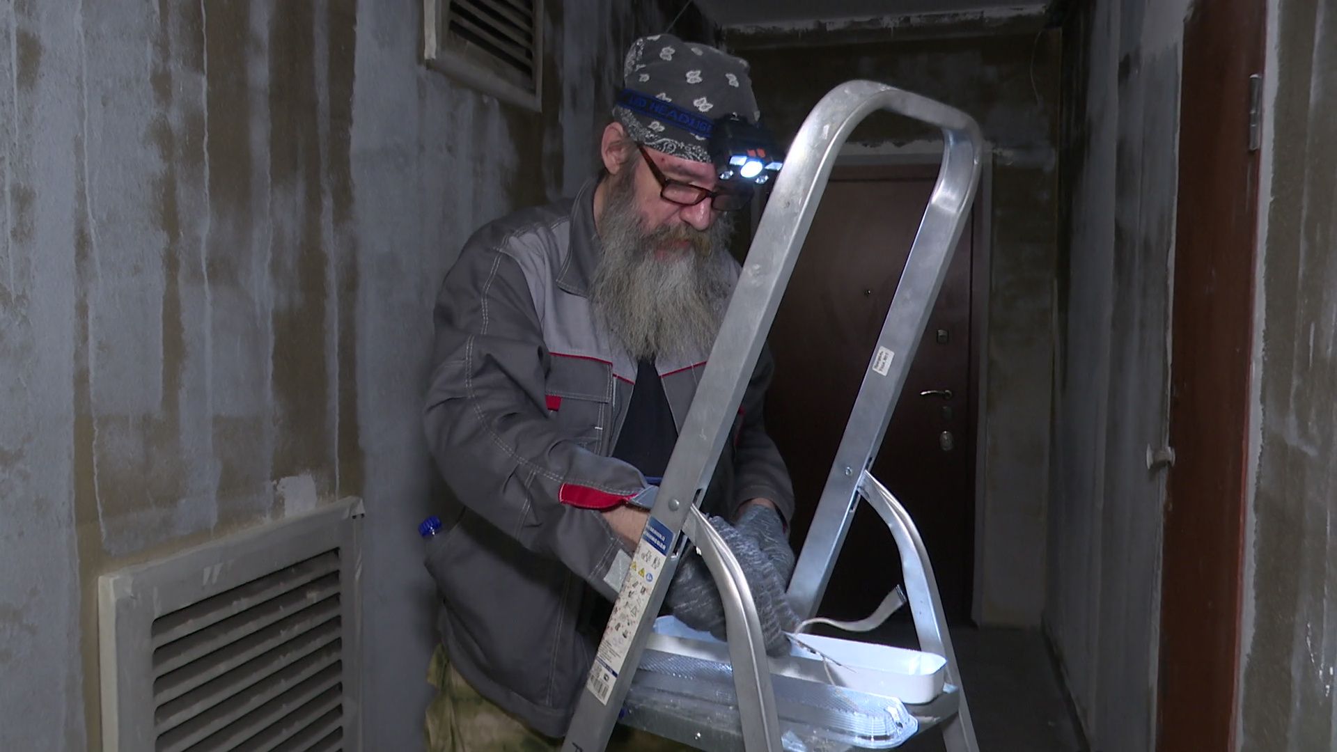 реутов, вертикалки, пожар, копоть, грязь, сажа, мчс, ликвидация последствий пожара, огонь,