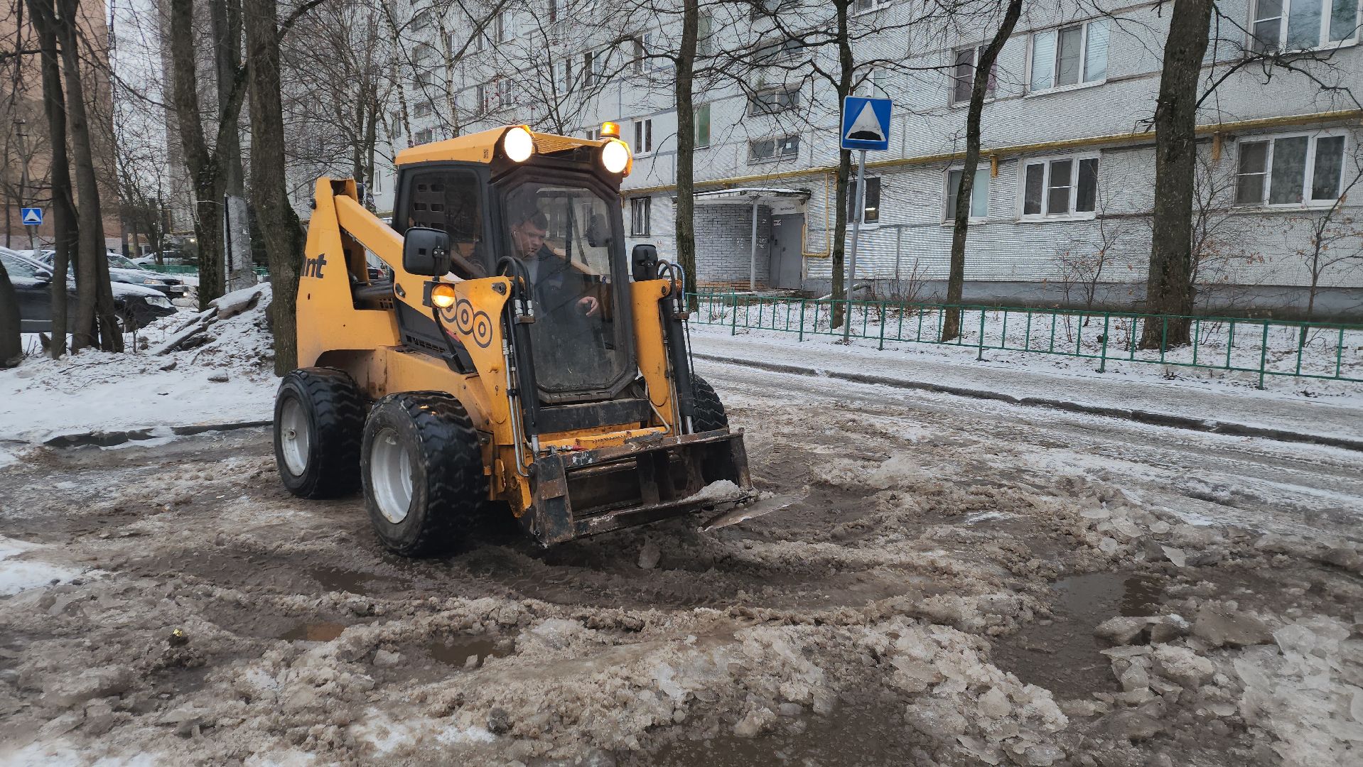 пушкино, благоустройство, вертикалки, уборка наледи, коммунальная служба, коммунальная техника, парковка, парковка автомобилей, уборка снега и наледи,