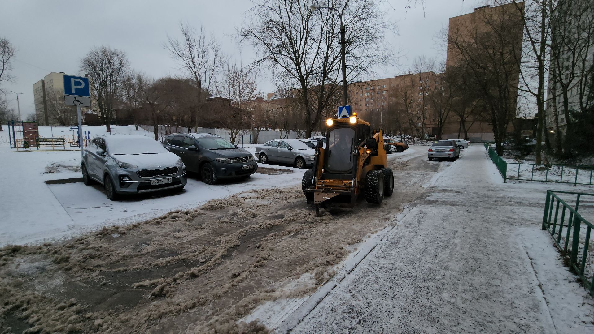 пушкино, благоустройство, вертикалки, уборка наледи, коммунальная служба, коммунальная техника, парковка, парковка автомобилей, уборка снега и наледи,