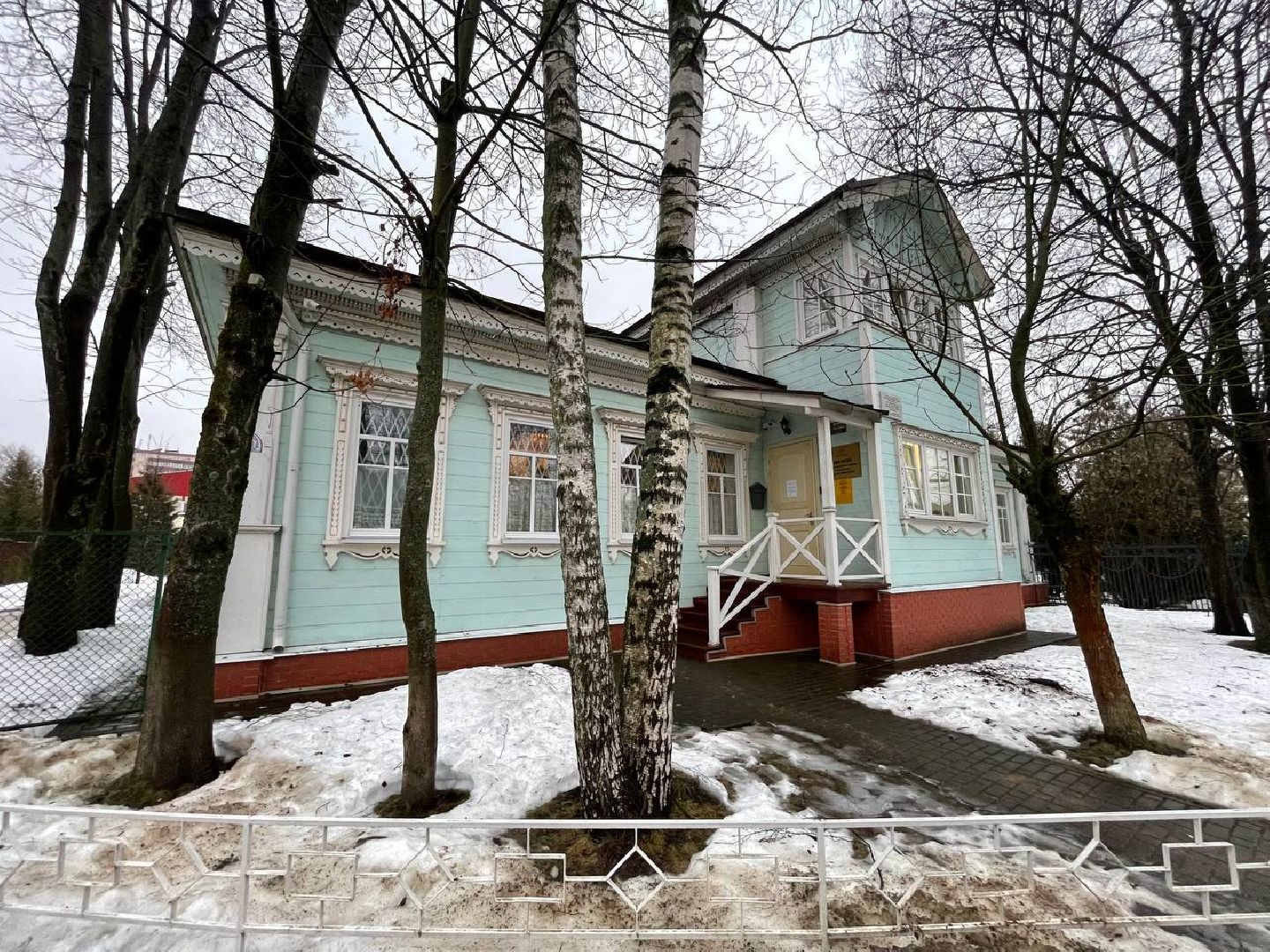 Дмитров, Дом епископа, Хор Птички-певуньи,