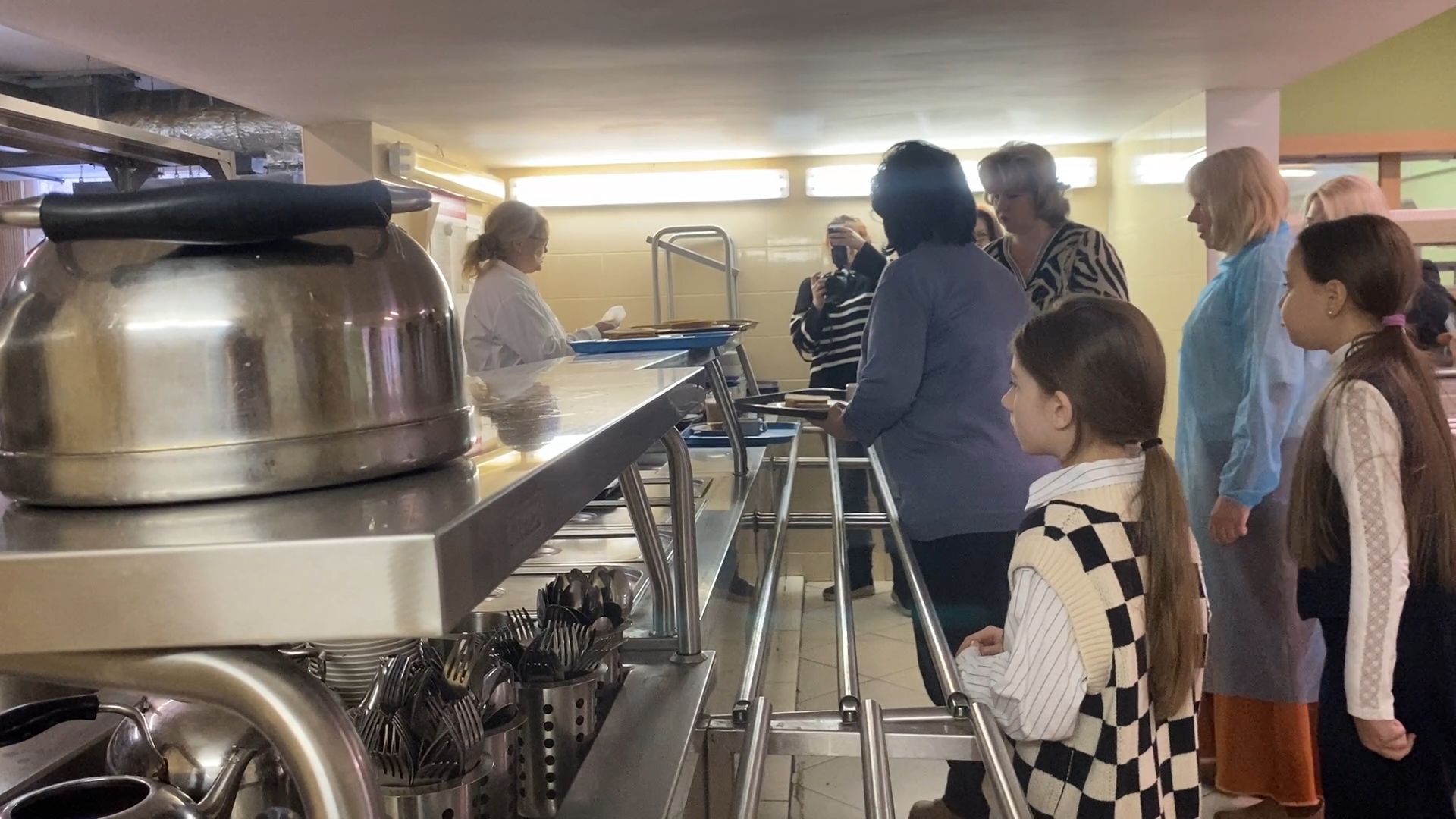 школа Перспектива, Власиха школа Перспектива, родительский контроль, питание в школе, родители проверка питания,