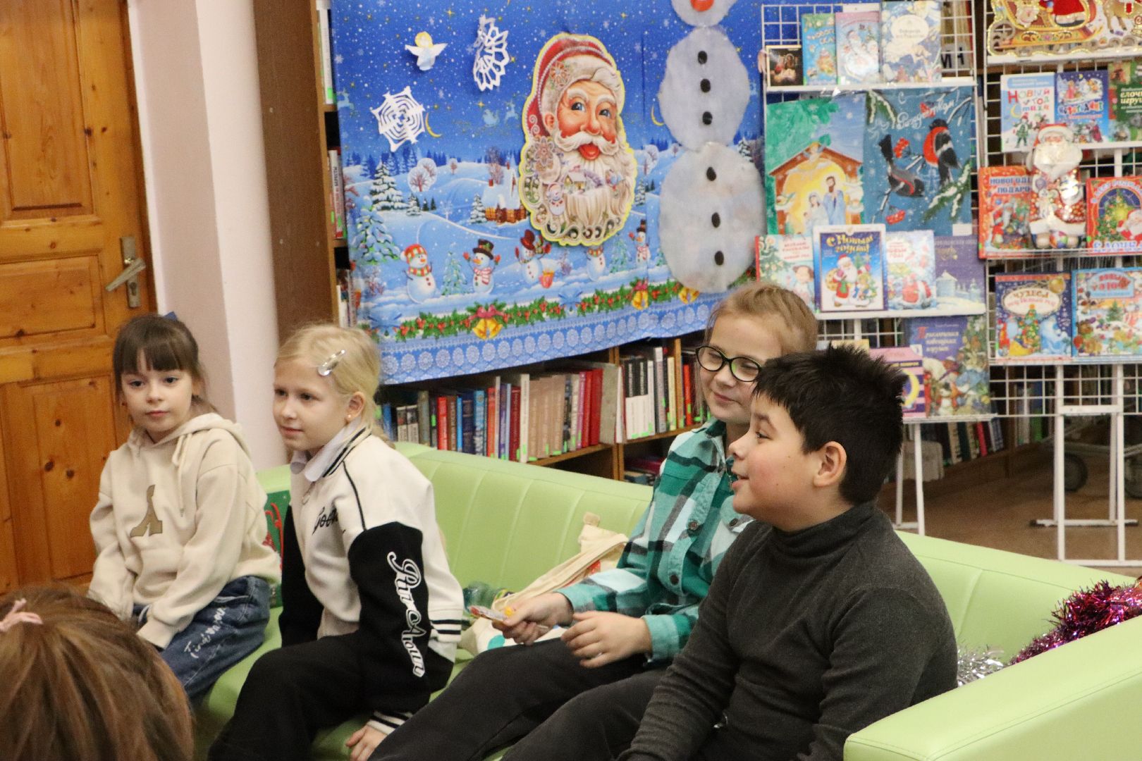 дети, серебряные пруды, молодогвардейцы, Центральная библиотека, викторина для детей, старый новый год, вертикалки,
