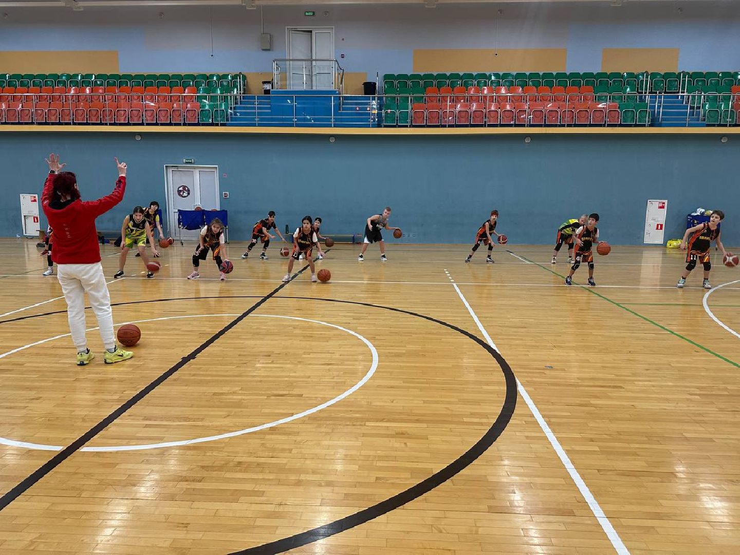 спорт, чемпионат, стадион авангард,