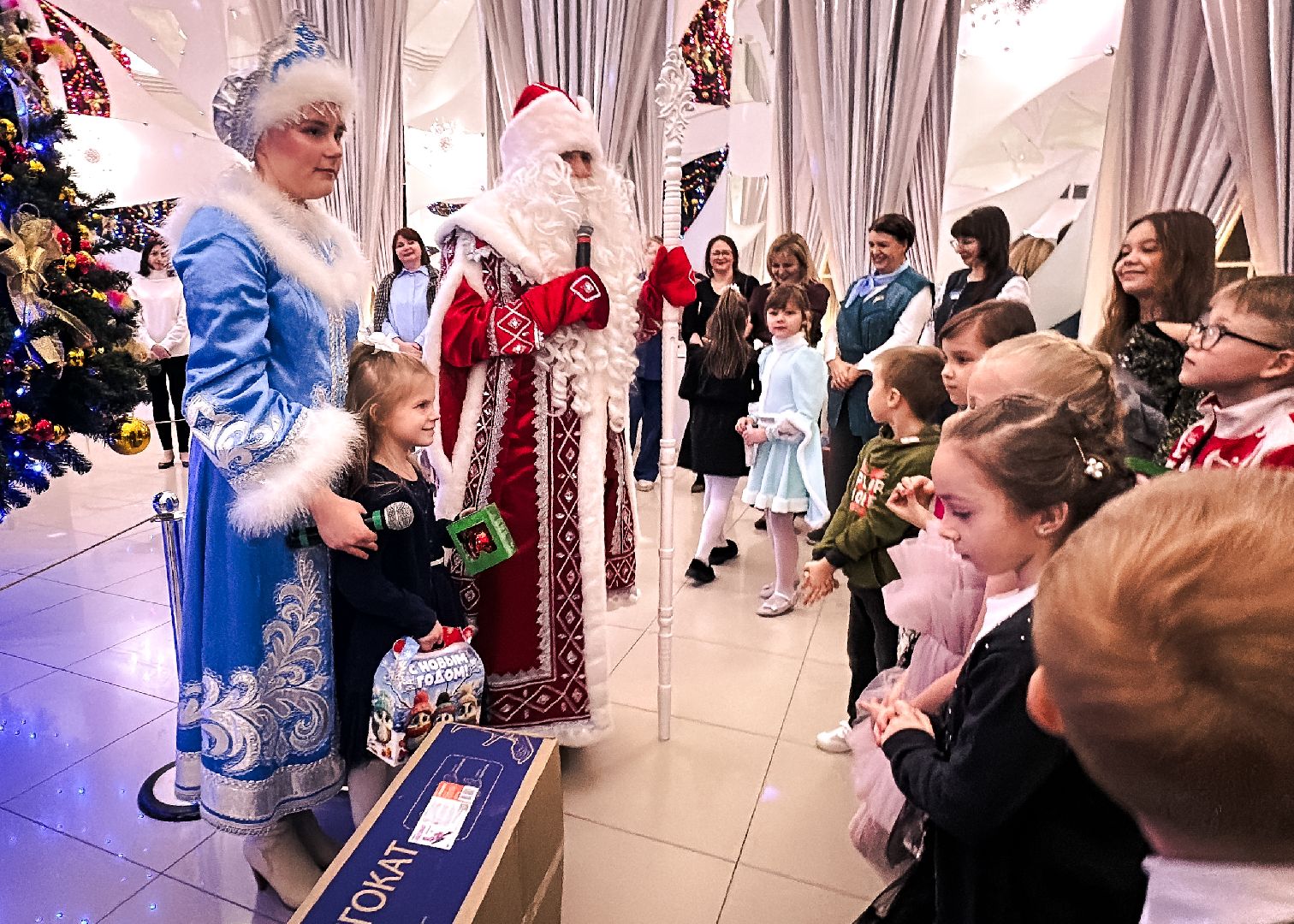 Клин, общество, дети, меценаты, экономика, подарки, помощь,