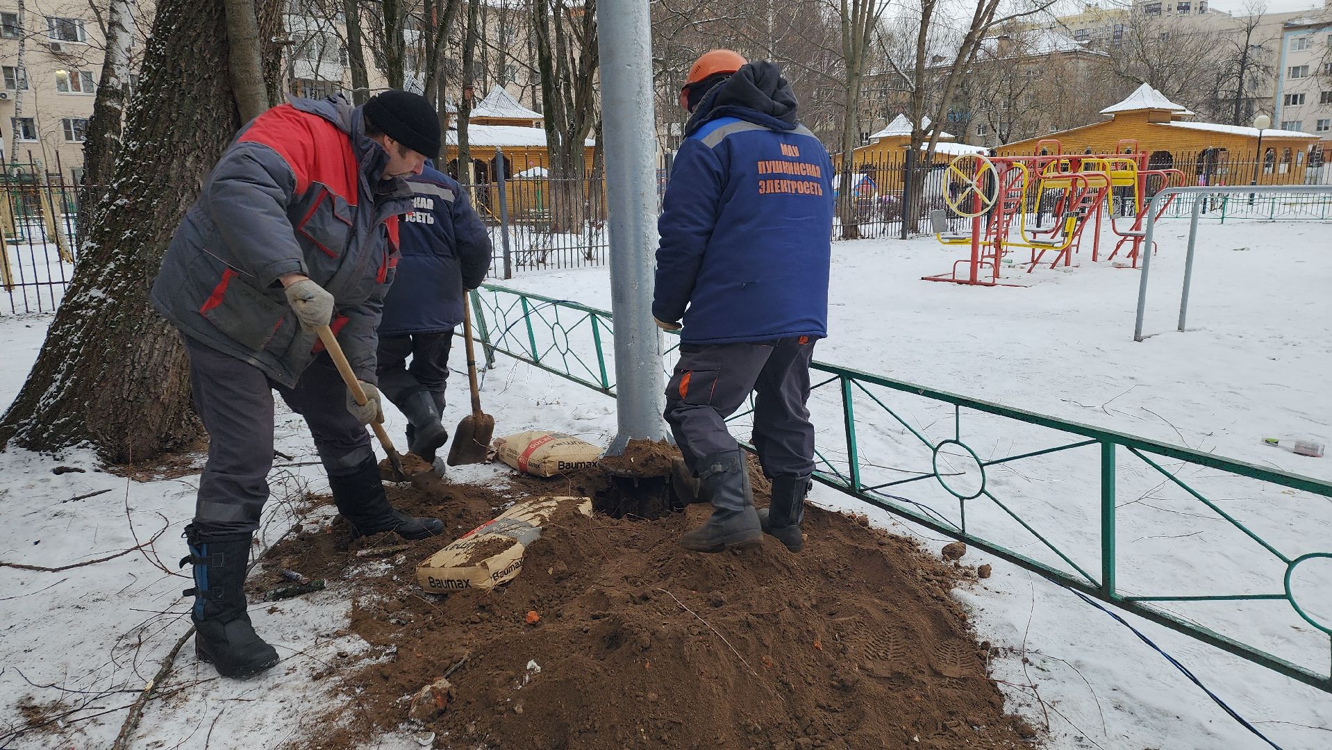 вертикалки, пушкино, опоры уличного освещения, детская площадка, светодиодные фонари, благоустройство,