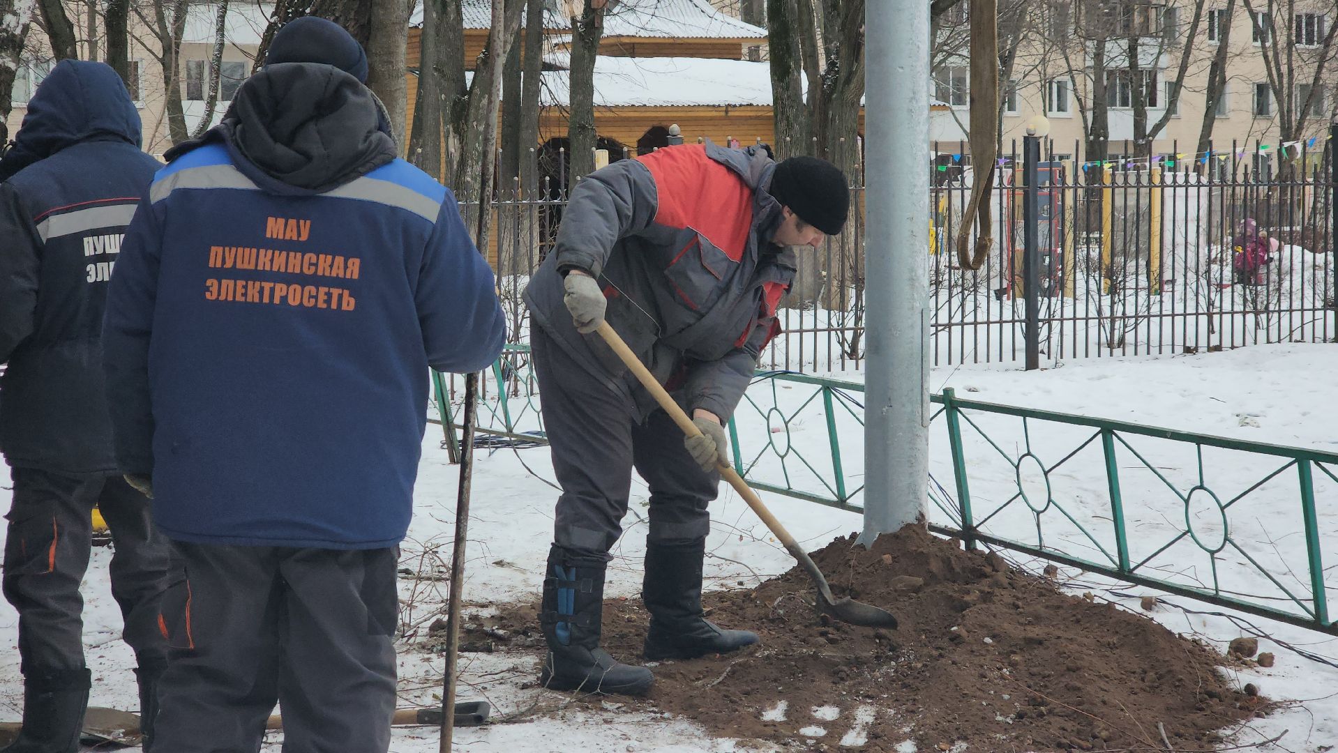 вертикалки, пушкино, опоры уличного освещения, детская площадка, светодиодные фонари, благоустройство,