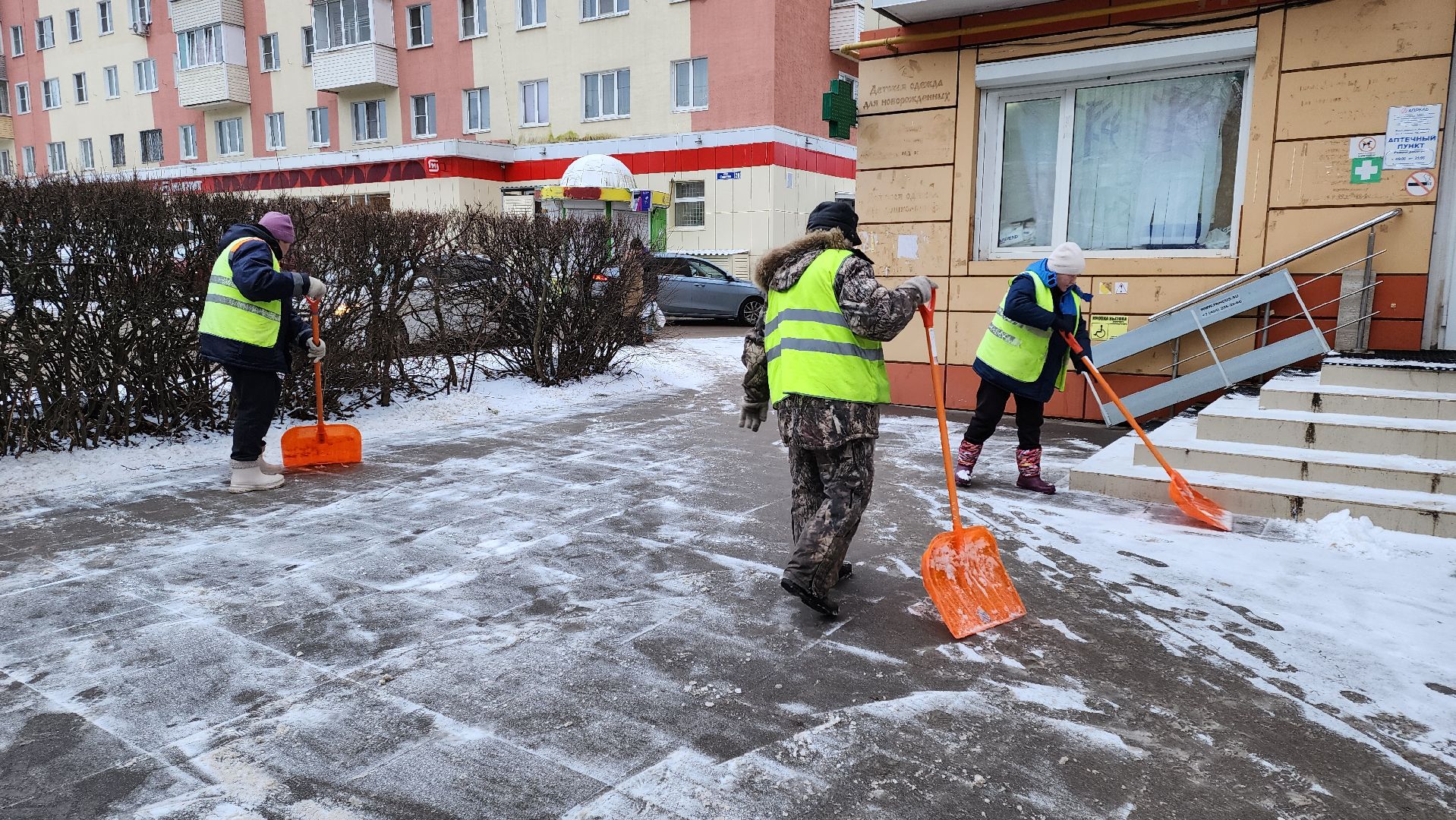 кашира, мбу благоустройство, уборка города от снега, обработка от льда, вертикалки,