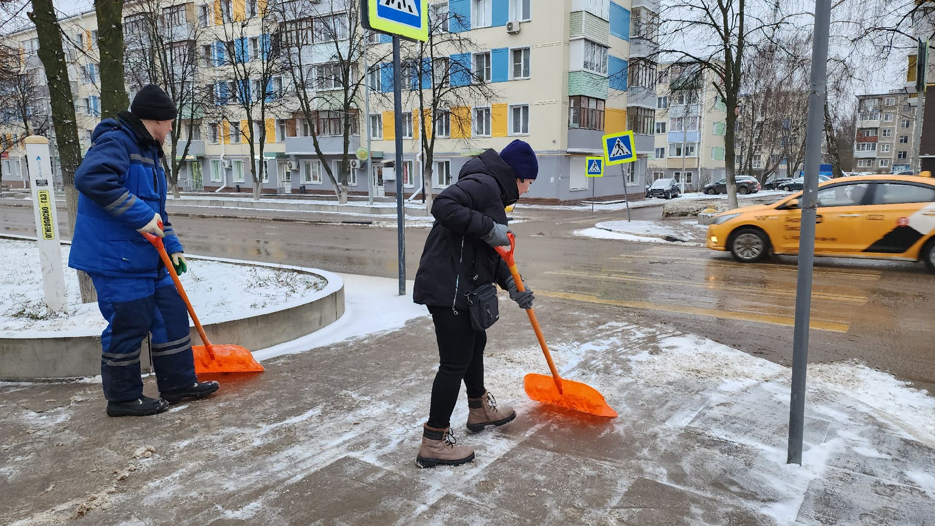 кашира, мбу благоустройство, уборка города от снега, обработка от льда, вертикалки,