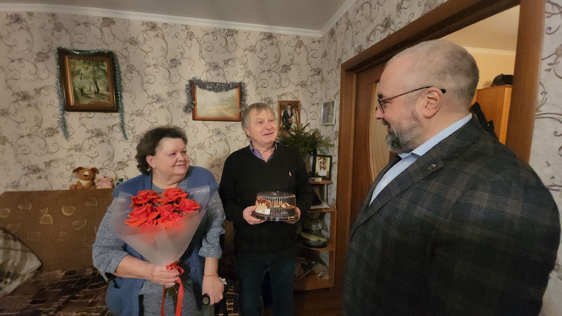 серпухов, юбилей, золотая свадьба, депутат, улица центральная,