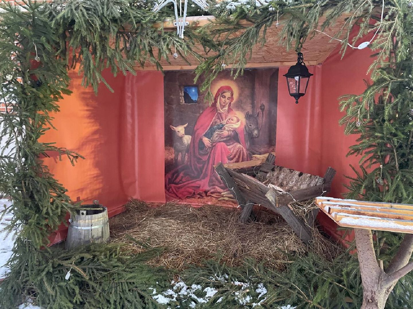 Дмитров, Спасский храм, Центр Из добрых рук,