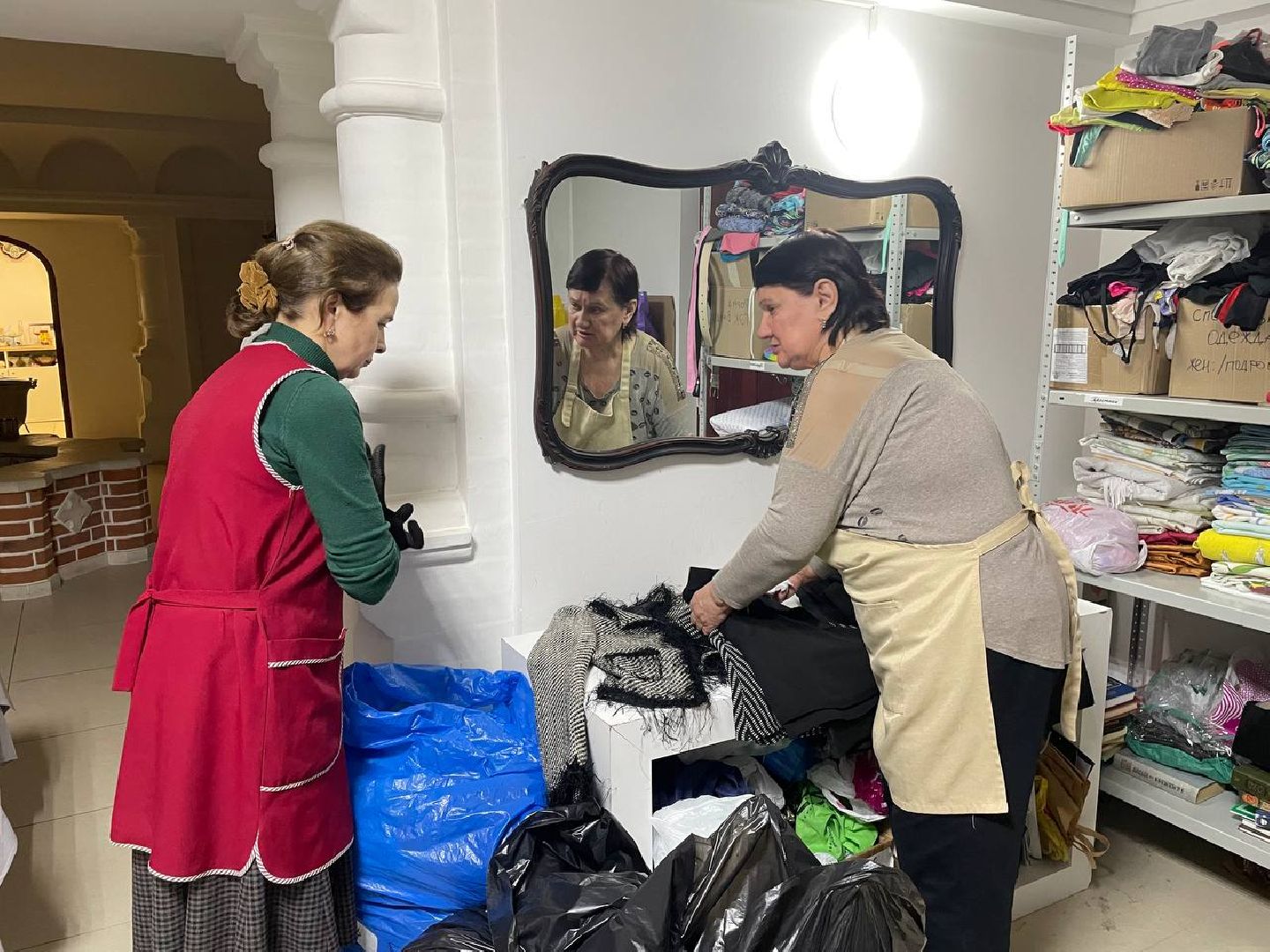 Дмитров, Спасский храм, Центр Из добрых рук,