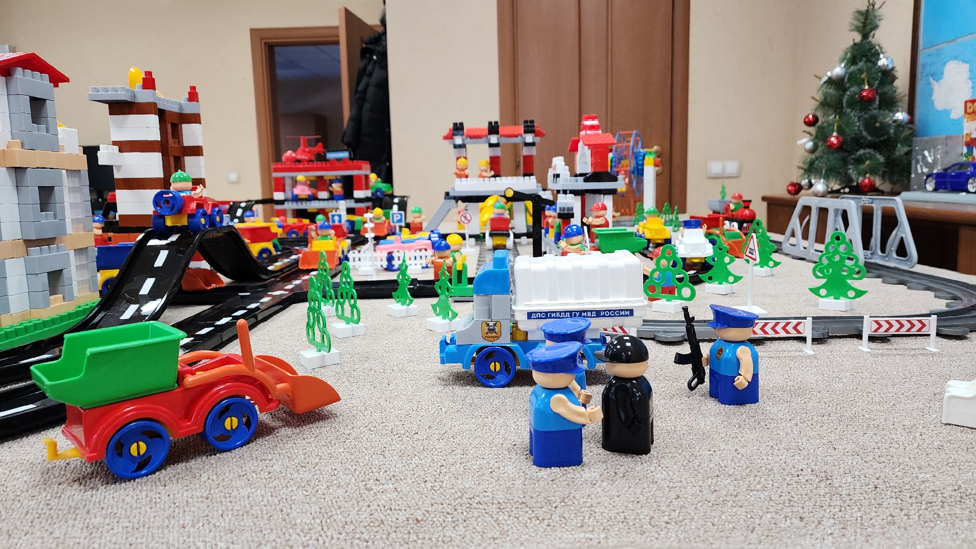 пушкино, конструкторы, импортозамещение, отечественное оборудование, компания, развитие производства, товары для детей,безопасность детей, детсад, уникальная работа,