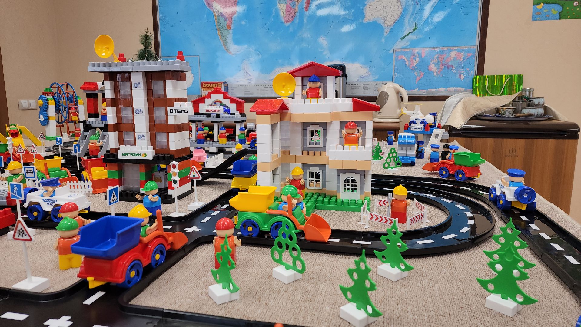 пушкино, конструкторы, импортозамещение, отечественное оборудование, компания, развитие производства, товары для детей,безопасность детей, детсад, уникальная работа,