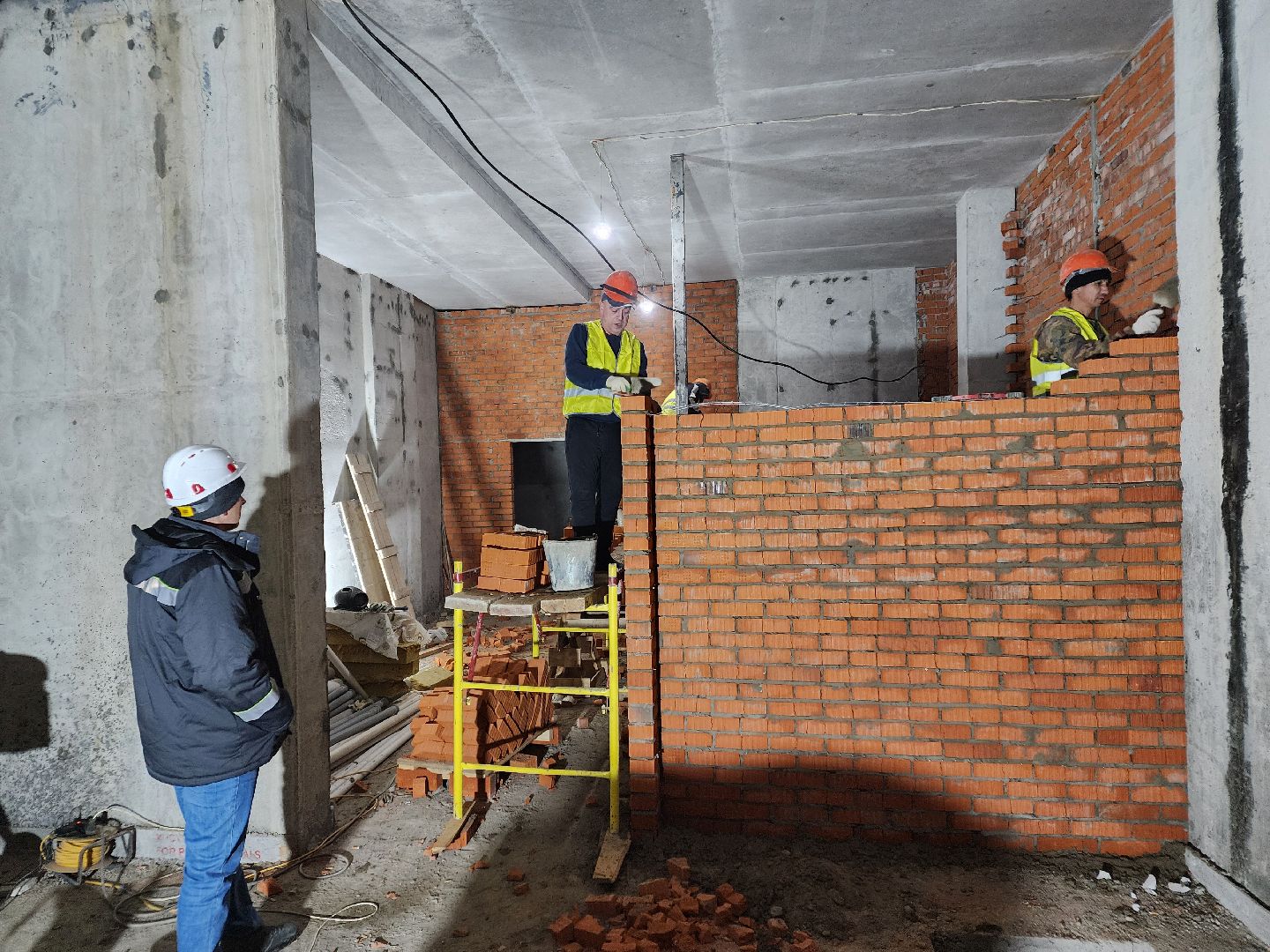 Чехов, детская поликлиника, строительство, улица Мира, готовность объекта, остекление, кровля, инженерные сети, нацпроект здравоохранение, губернатор московской области,госпрограмма московской области,