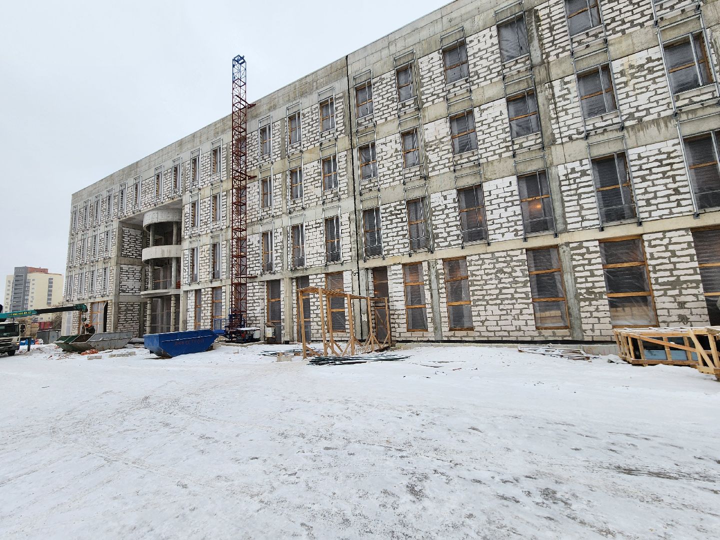 Чехов, детская поликлиника, строительство, улица Мира, готовность объекта, остекление, кровля, инженерные сети, нацпроект здравоохранение, губернатор московской области,госпрограмма московской области,