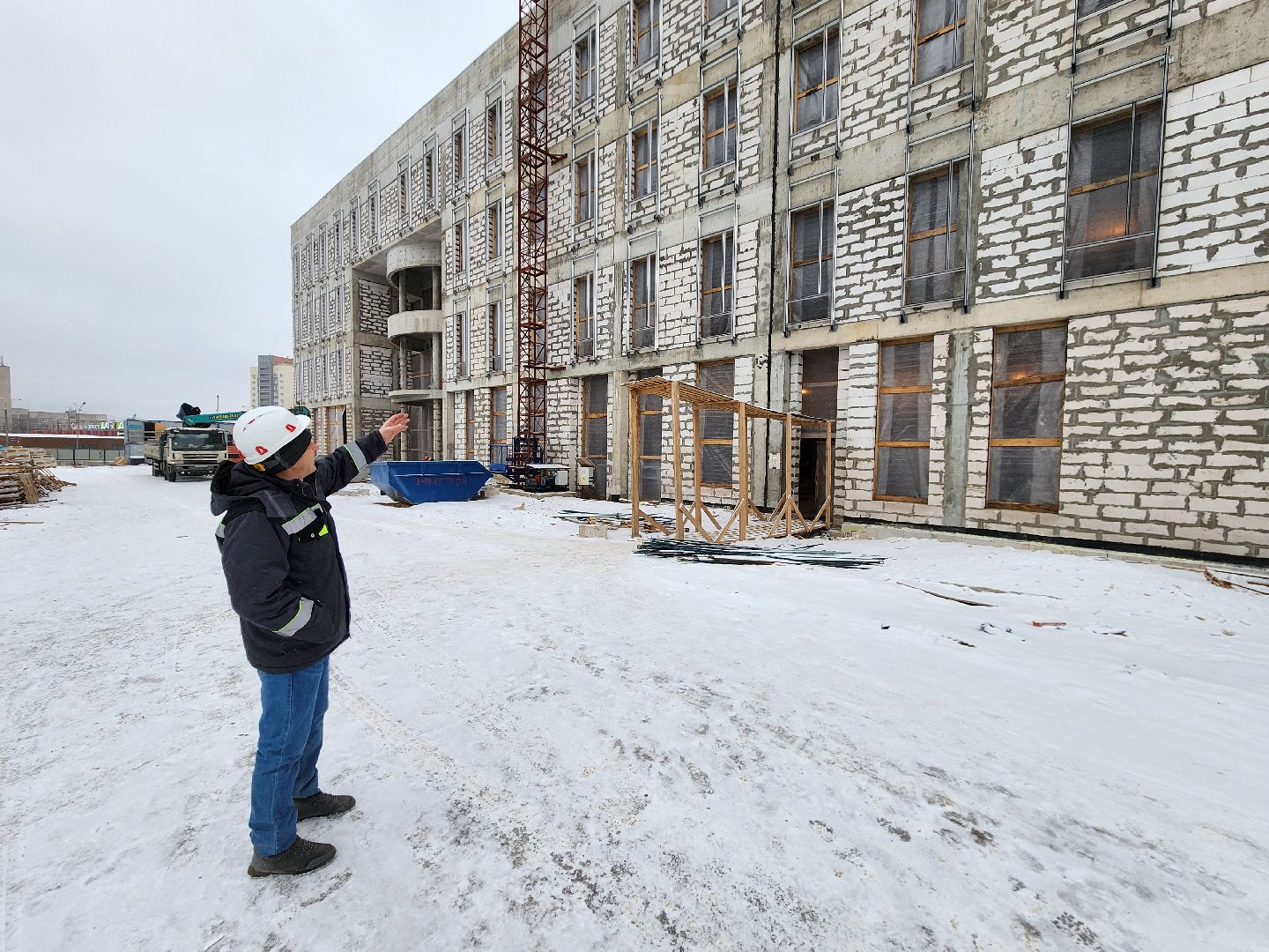 Чехов, детская поликлиника, строительство, улица Мира, готовность объекта, остекление, кровля, инженерные сети, нацпроект здравоохранение, губернатор московской области,госпрограмма московской области,