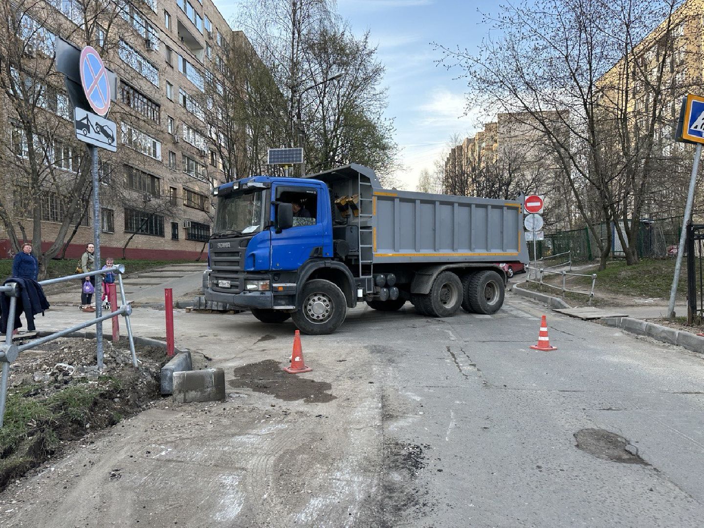 Реутов, ремонт дороги, замена асфальта, бордюрный камень