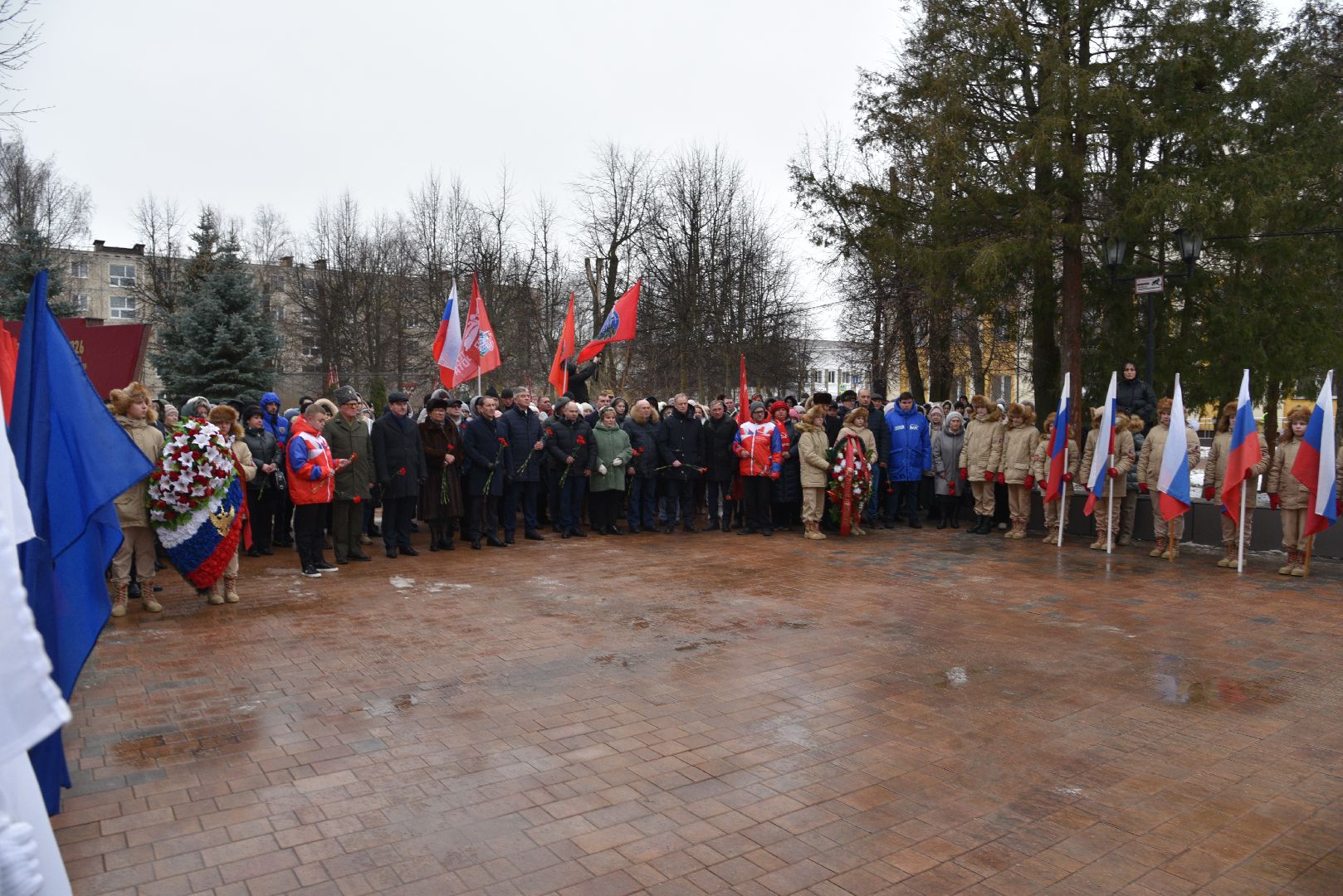 лотошино, день освобождения, день победы, митинг, память войны,