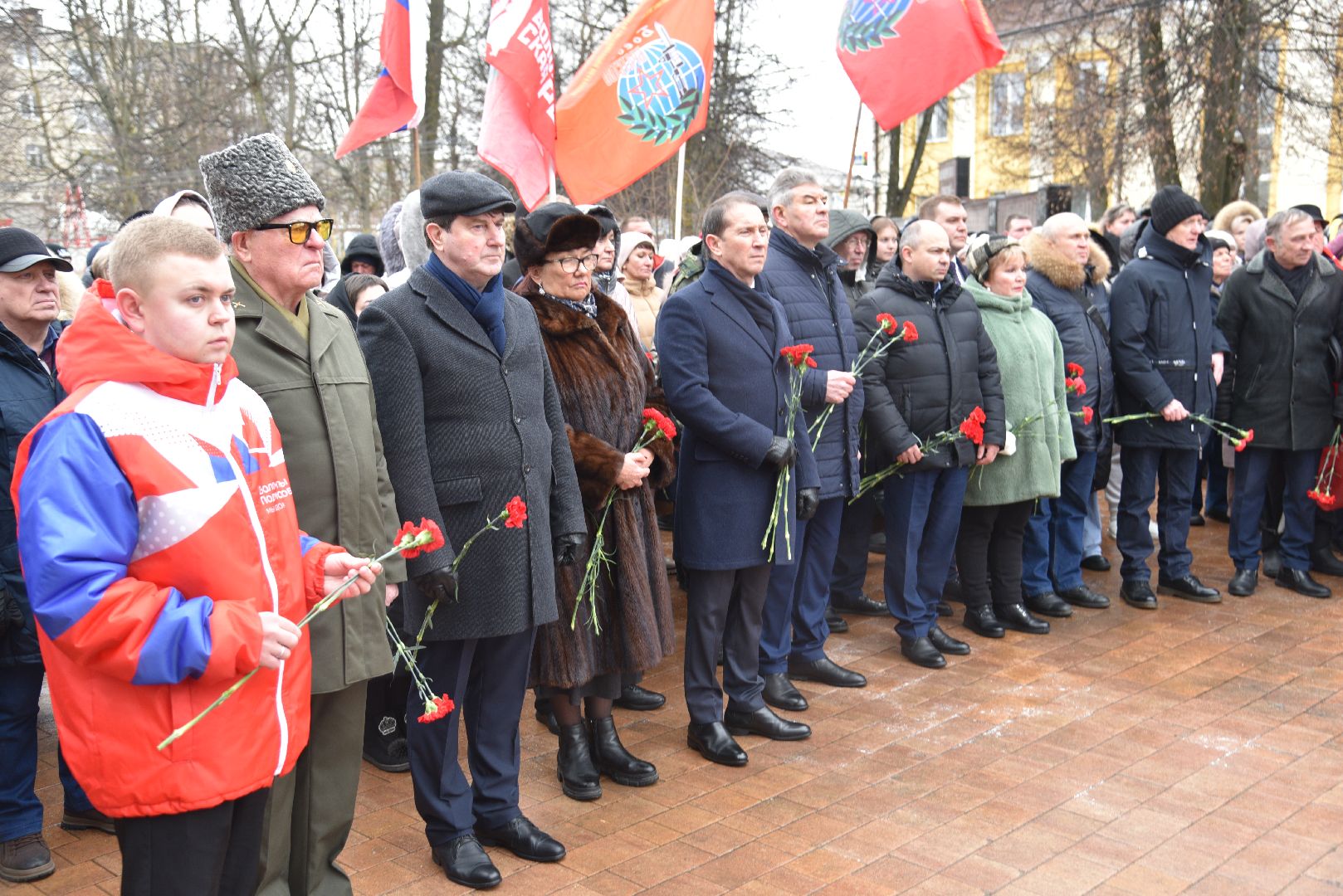 лотошино, день освобождения, день победы, митинг, память войны,