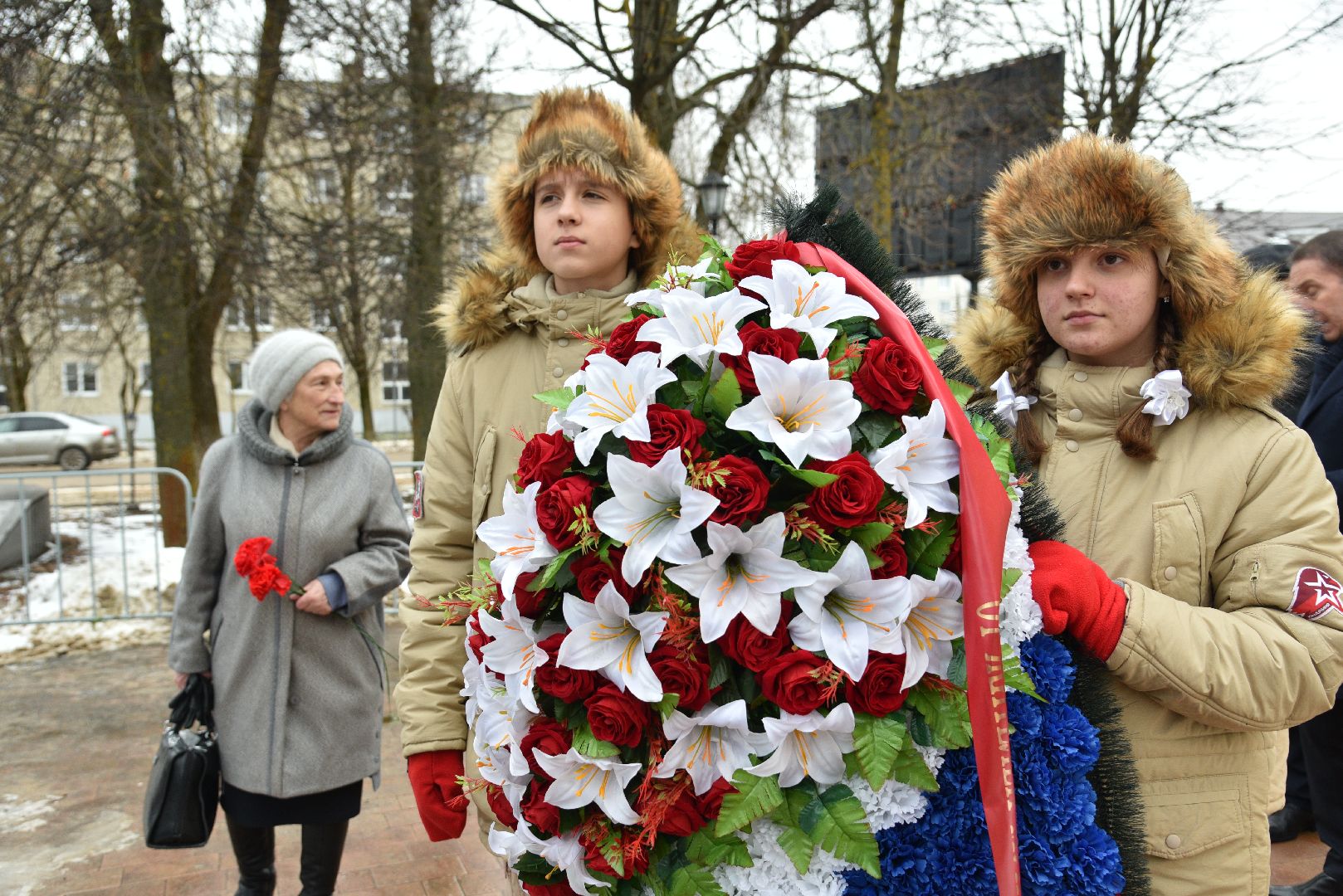 лотошино, день освобождения, день победы, митинг, память войны,