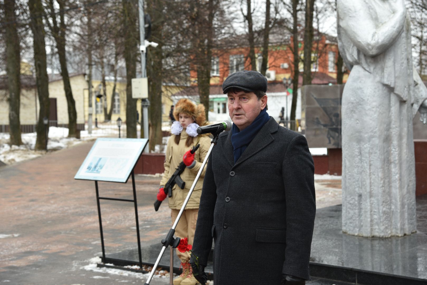 лотошино, день освобождения, день победы, митинг, память войны,