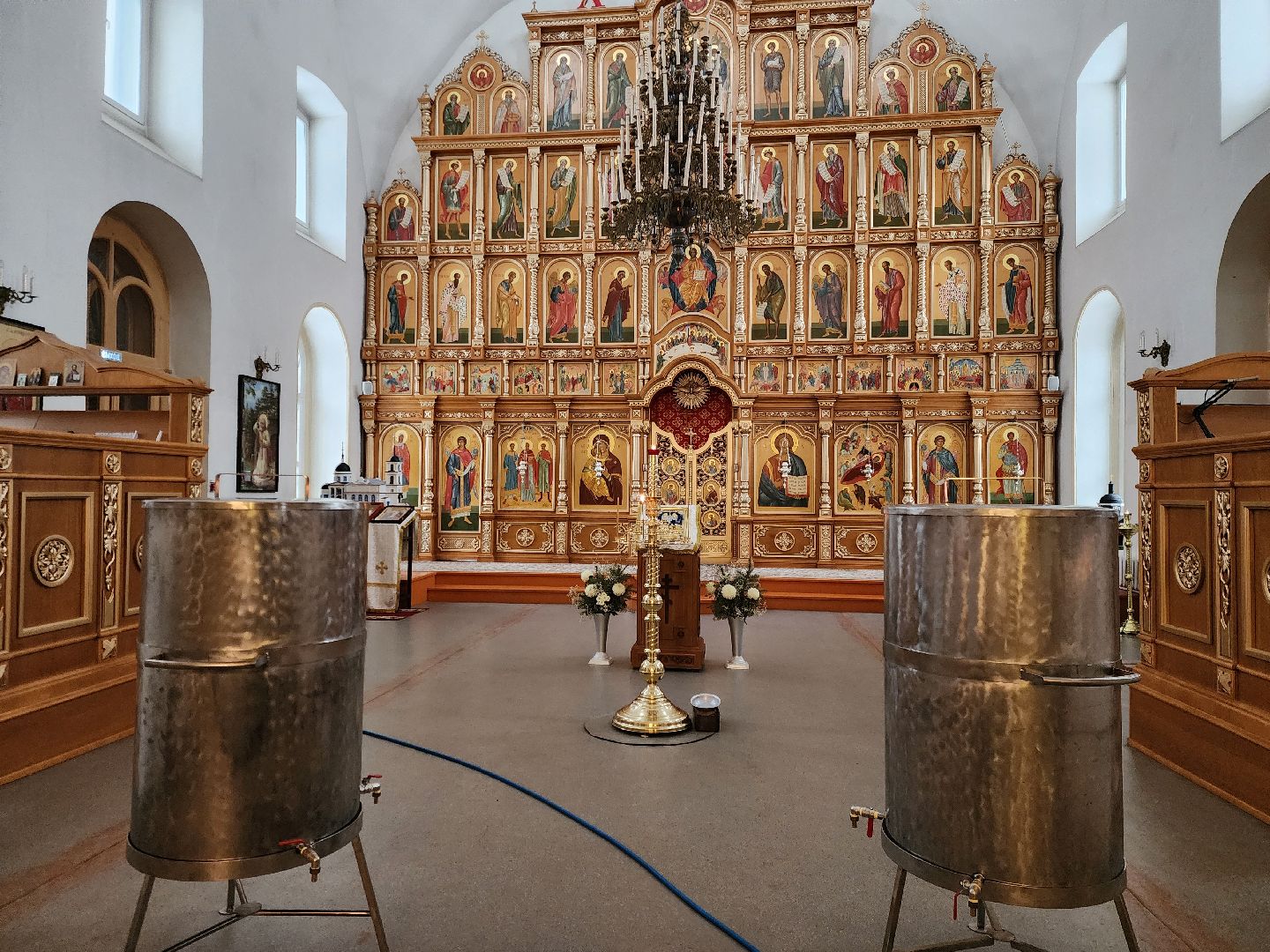 жители, общество, религия, церковь, крещение, купель, подготовка к крещению,