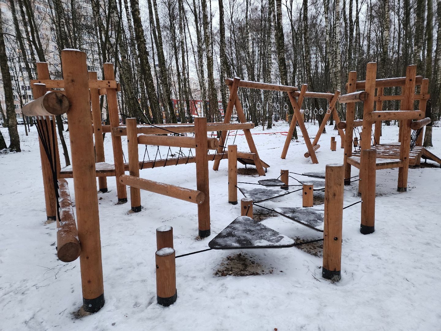 Чехов, микрорайон Губернский, лесопарк, парковая зона отдыха, строительство, благоустройство, детские площадки, спортивные площадки, беседки, программа Парки в лесу, губернатор московской области, вертикалки,