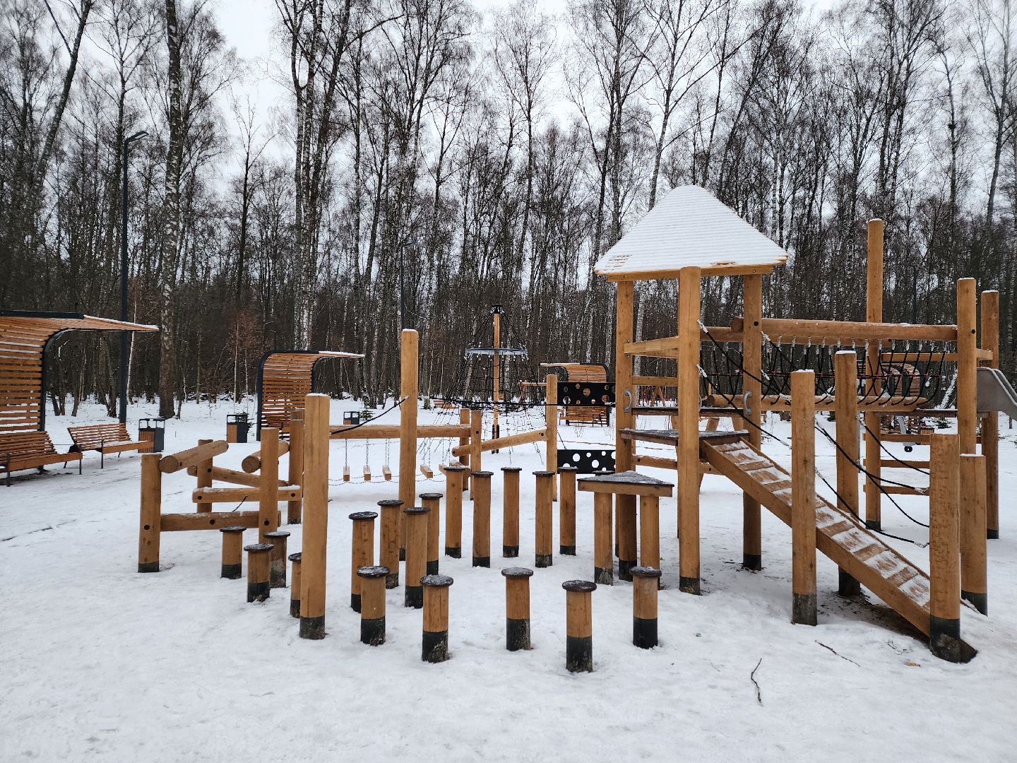 Чехов, микрорайон Губернский, лесопарк, парковая зона отдыха, строительство, благоустройство, детские площадки, спортивные площадки, беседки, программа Парки в лесу, губернатор московской области, вертикалки,