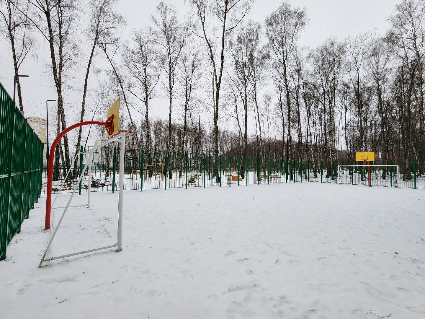 Чехов, микрорайон Губернский, лесопарк, парковая зона отдыха, строительство, благоустройство, детские площадки, спортивные площадки, беседки, программа Парки в лесу, губернатор московской области, вертикалки,