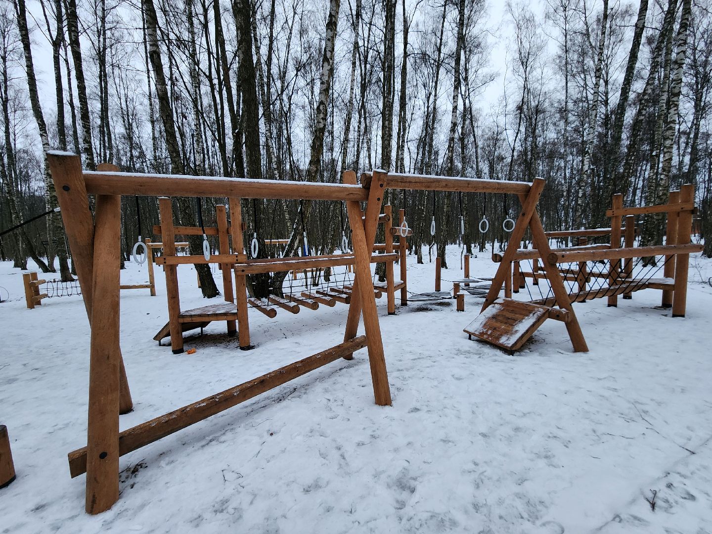 Чехов, микрорайон Губернский, лесопарк, парковая зона отдыха, строительство, благоустройство, детские площадки, спортивные площадки, беседки, программа Парки в лесу, губернатор московской области, вертикалки,