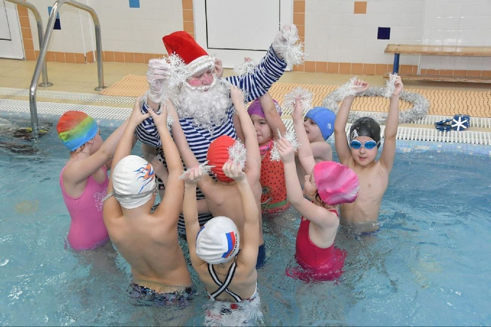 школа Перспектива, Власиха школа Перспектива, детский сад с бассейном, бассейн в детском саду, Бассейн в Перспективе, вертикалки