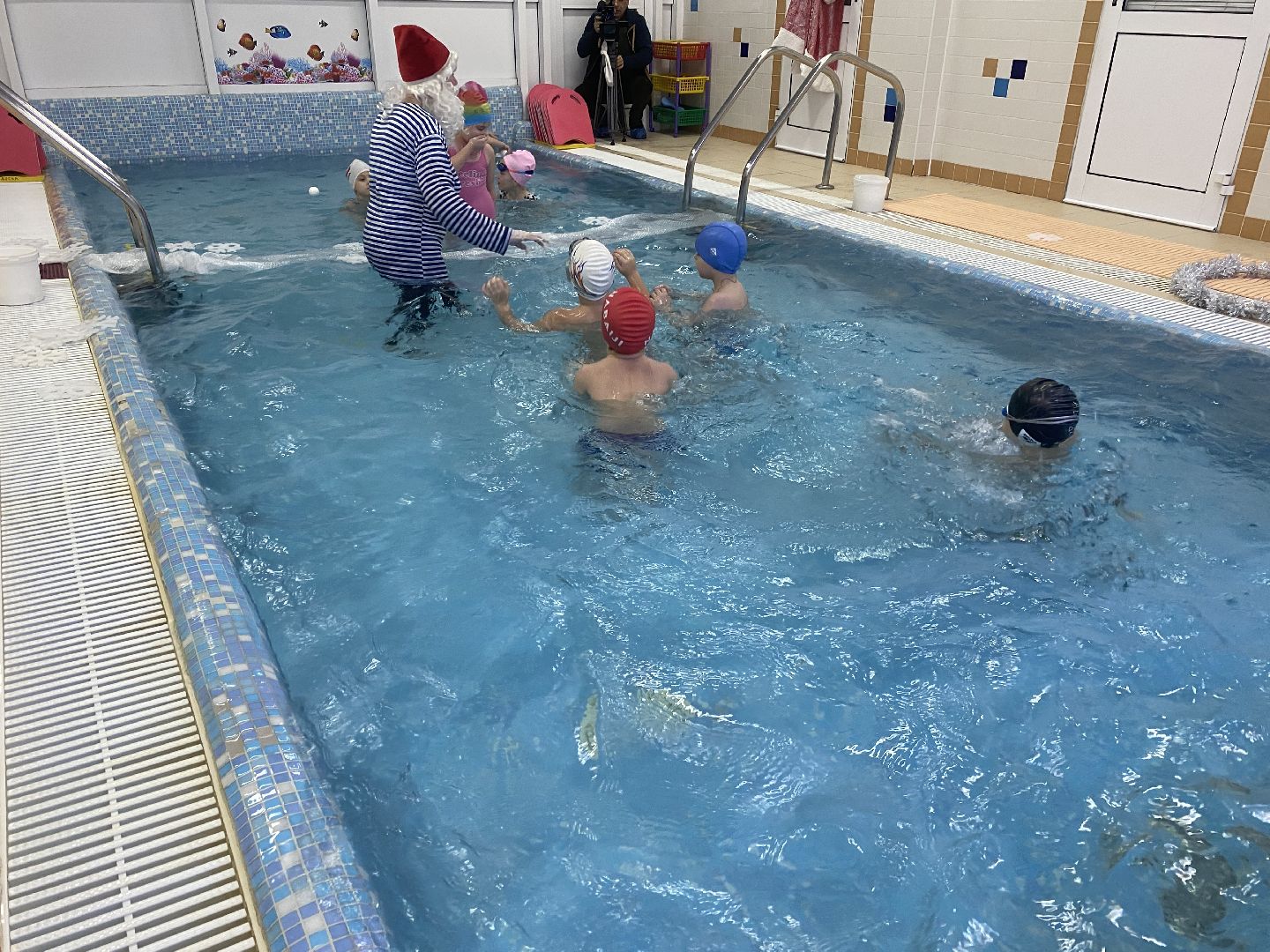 школа Перспектива, Власиха школа Перспектива, детский сад с бассейном, бассейн в детском саду, Бассейн в Перспективе, вертикалки