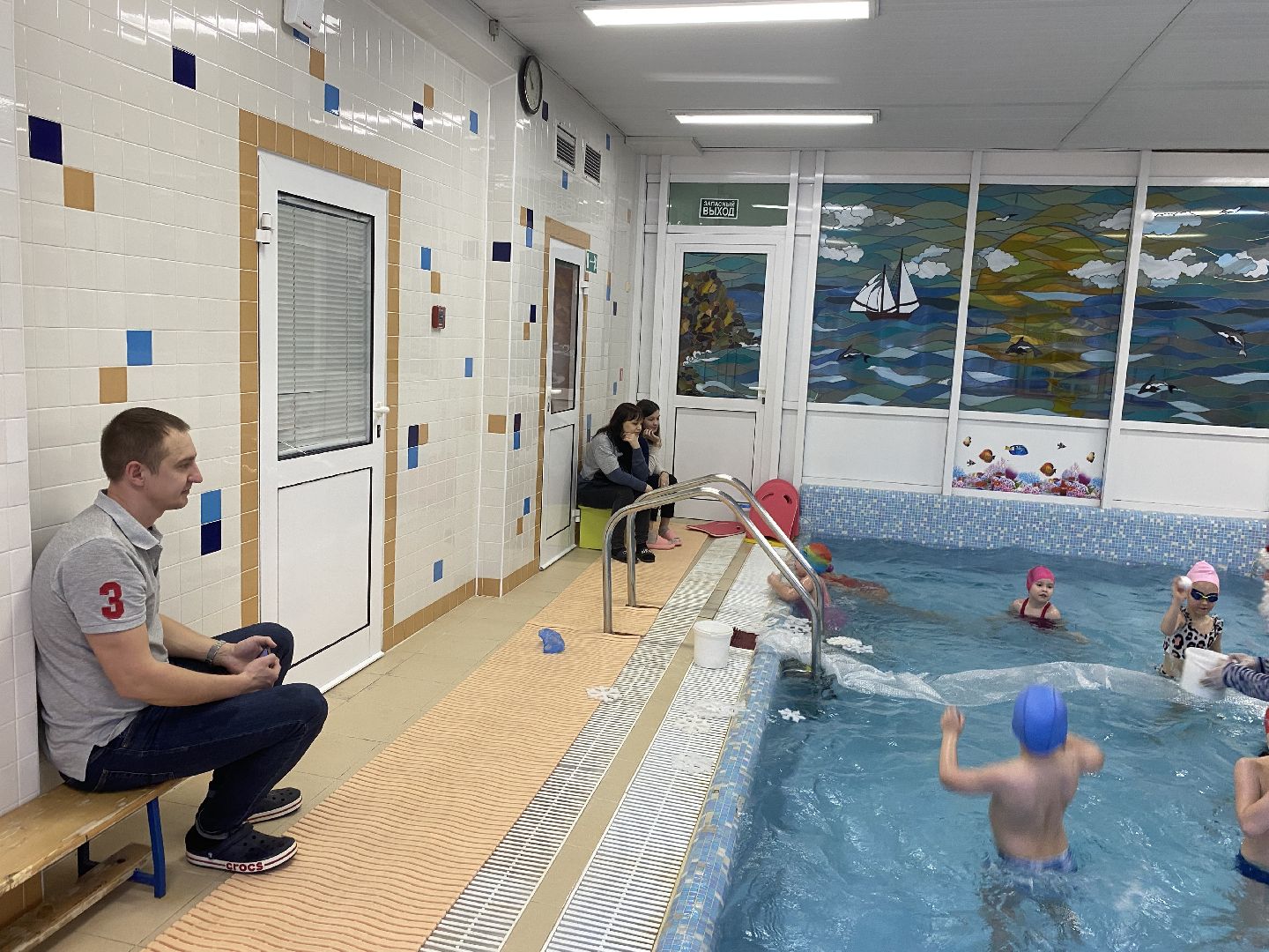 школа Перспектива, Власиха школа Перспектива, детский сад с бассейном, бассейн в детском саду, Бассейн в Перспективе, вертикалки