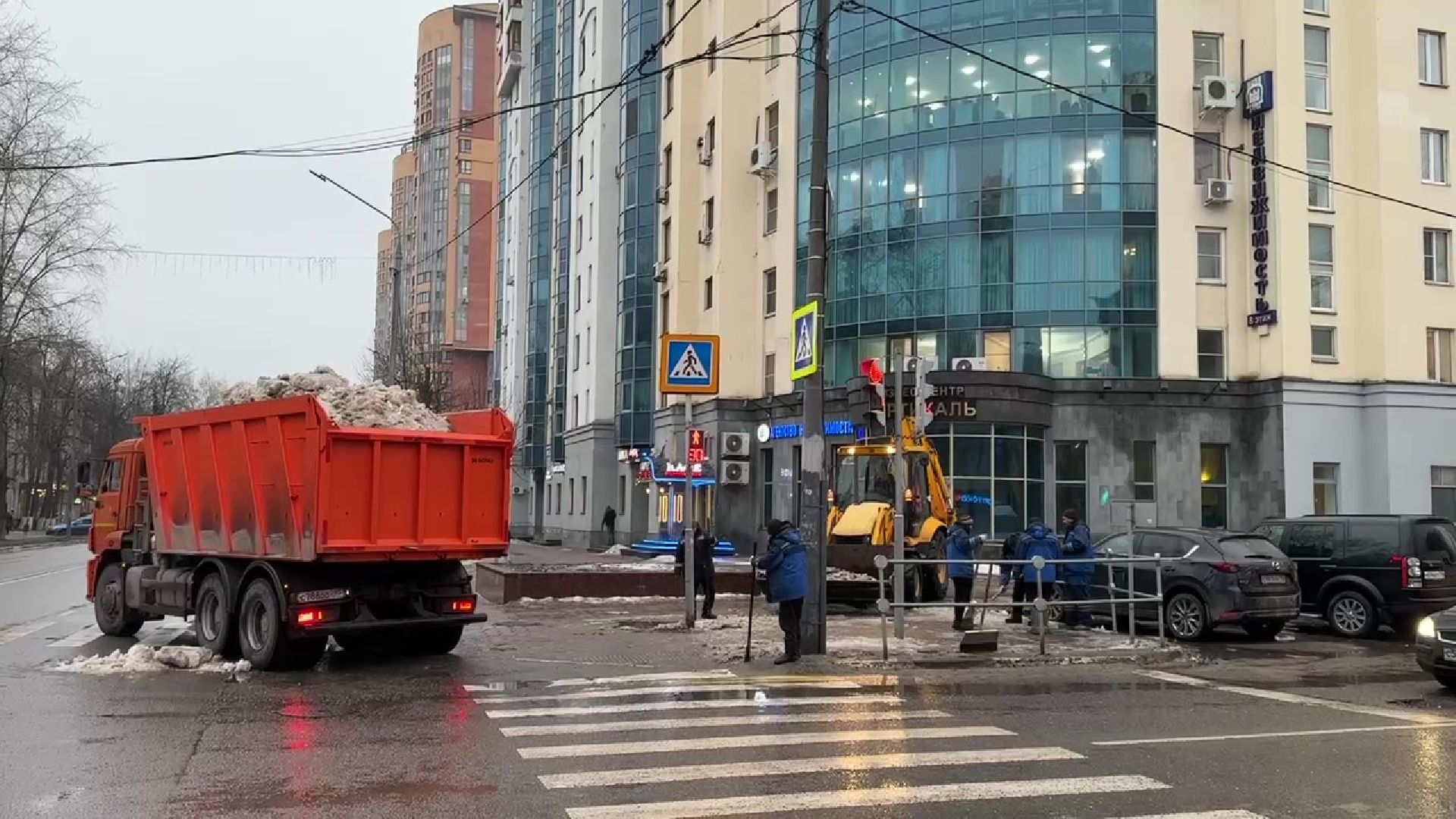 реутов, вертикалки, снег, снег и наледь, снегопад, очистка города, тротуары и дороги, тракторы,